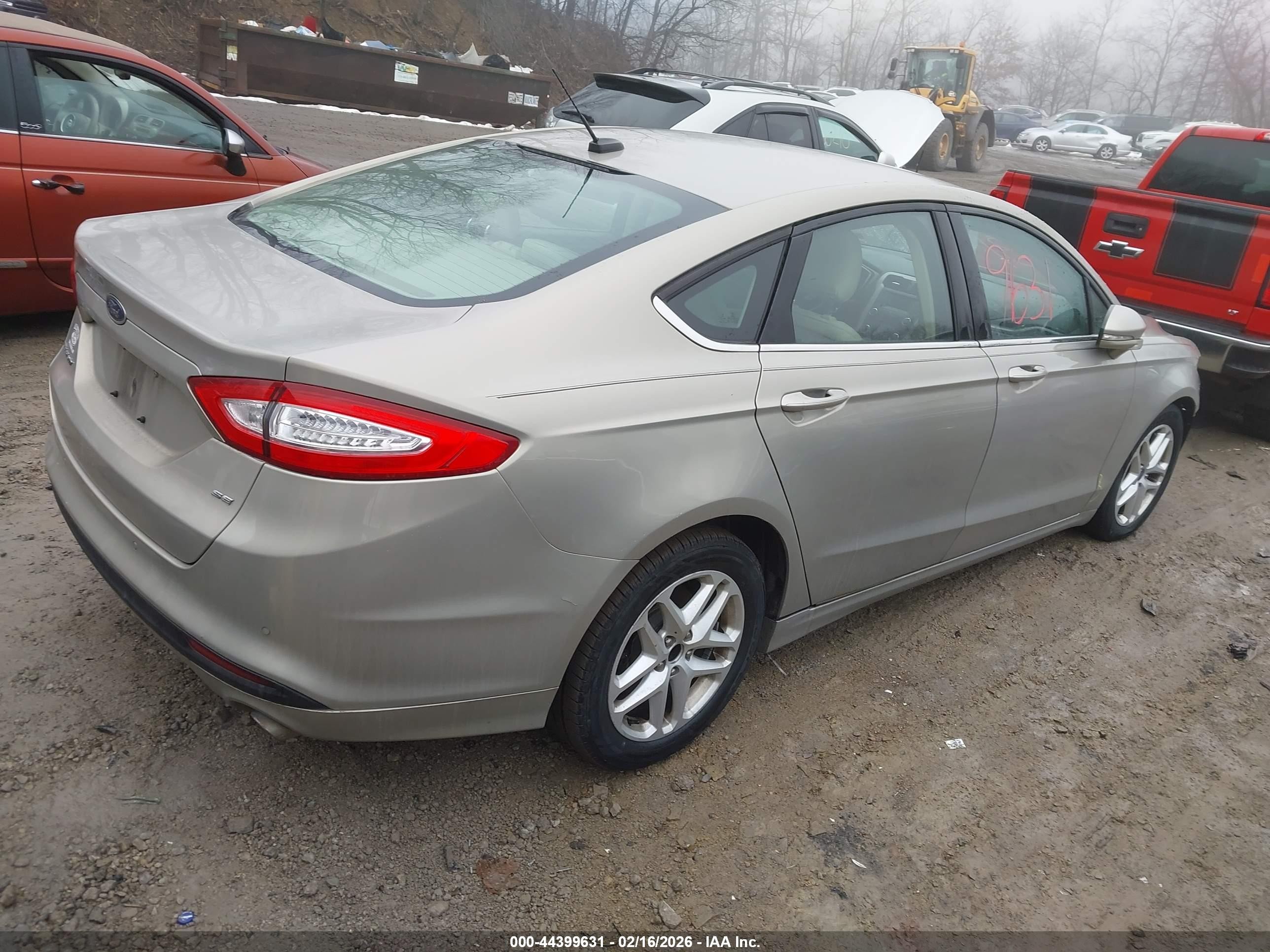 2016 Ford Fusion Se Beige vin: 3FA6P0H75GR199831