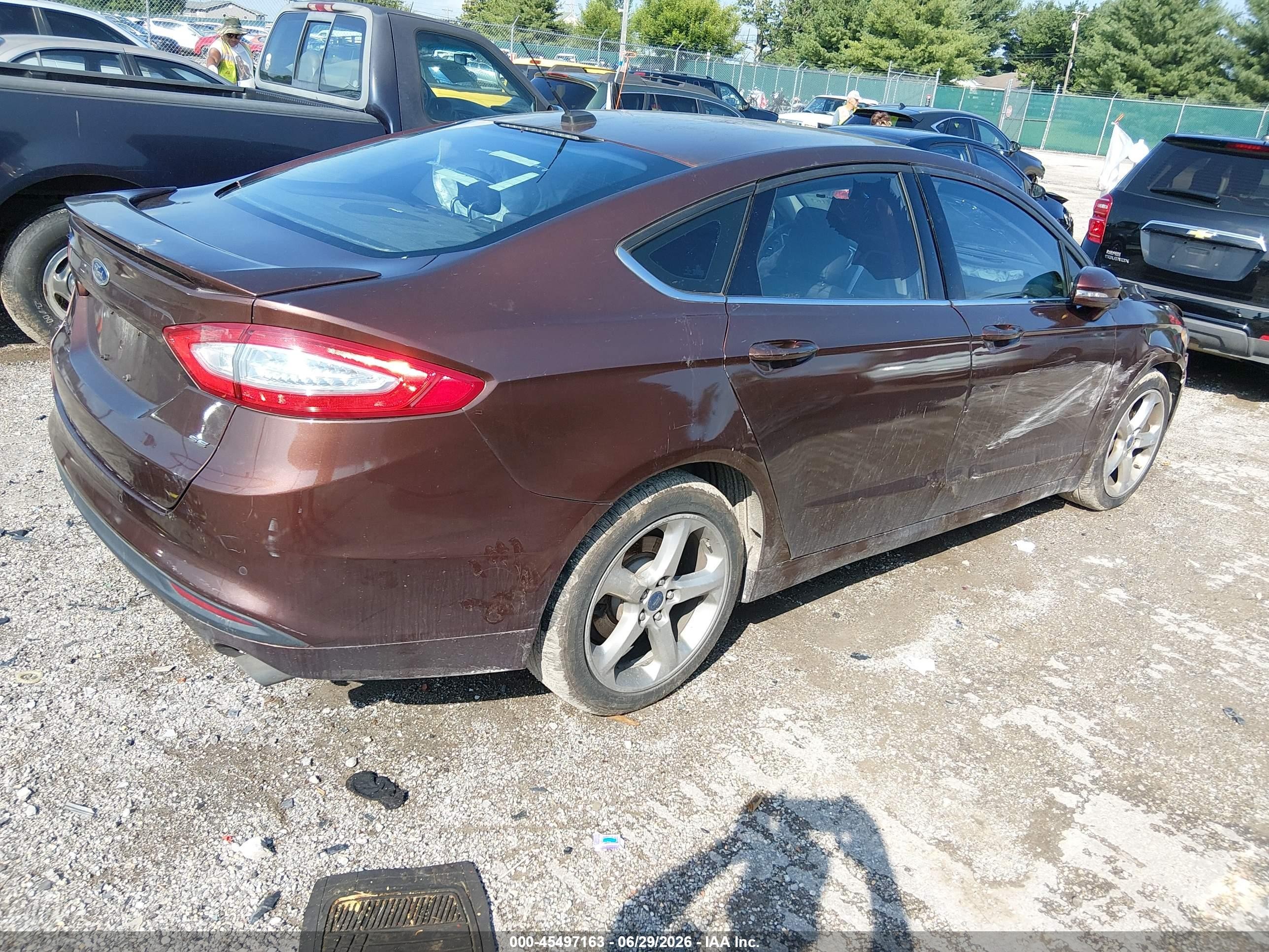 2016 Ford Fusion Se Коричневый vin: 3FA6P0H75GR237302