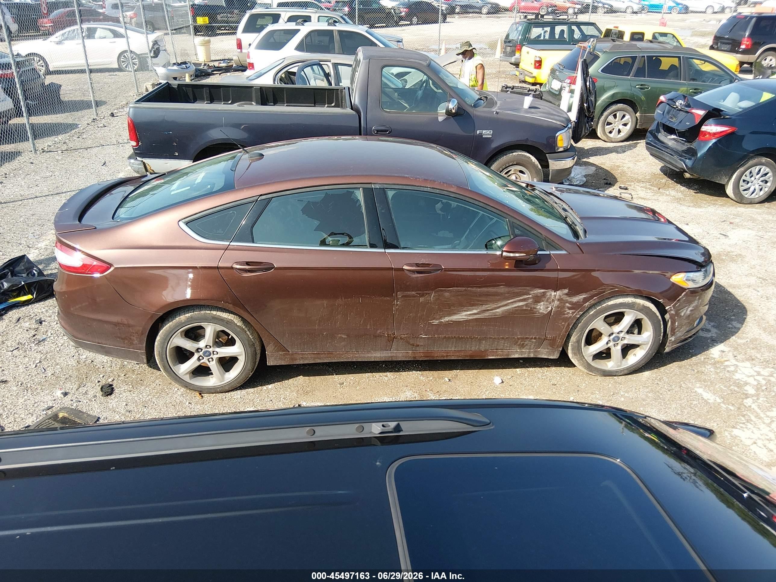 2016 Ford Fusion Se Коричневый vin: 3FA6P0H75GR237302