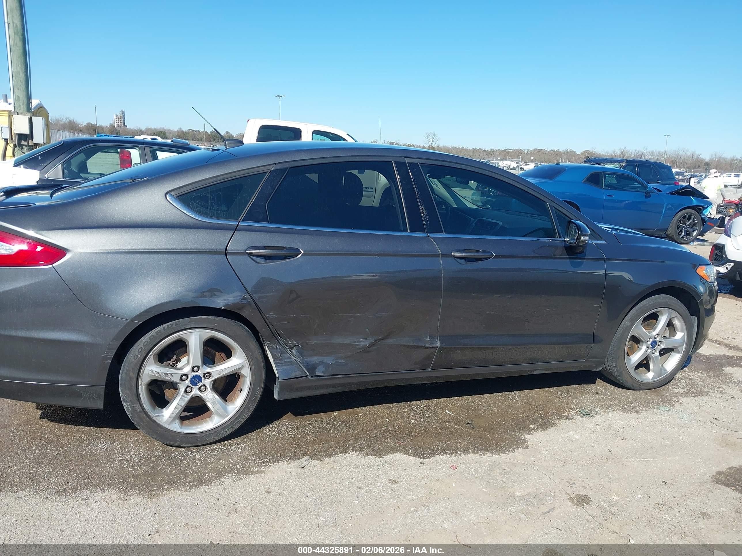 2016 Ford Fusion Se Gray vin: 3FA6P0H75GR351235