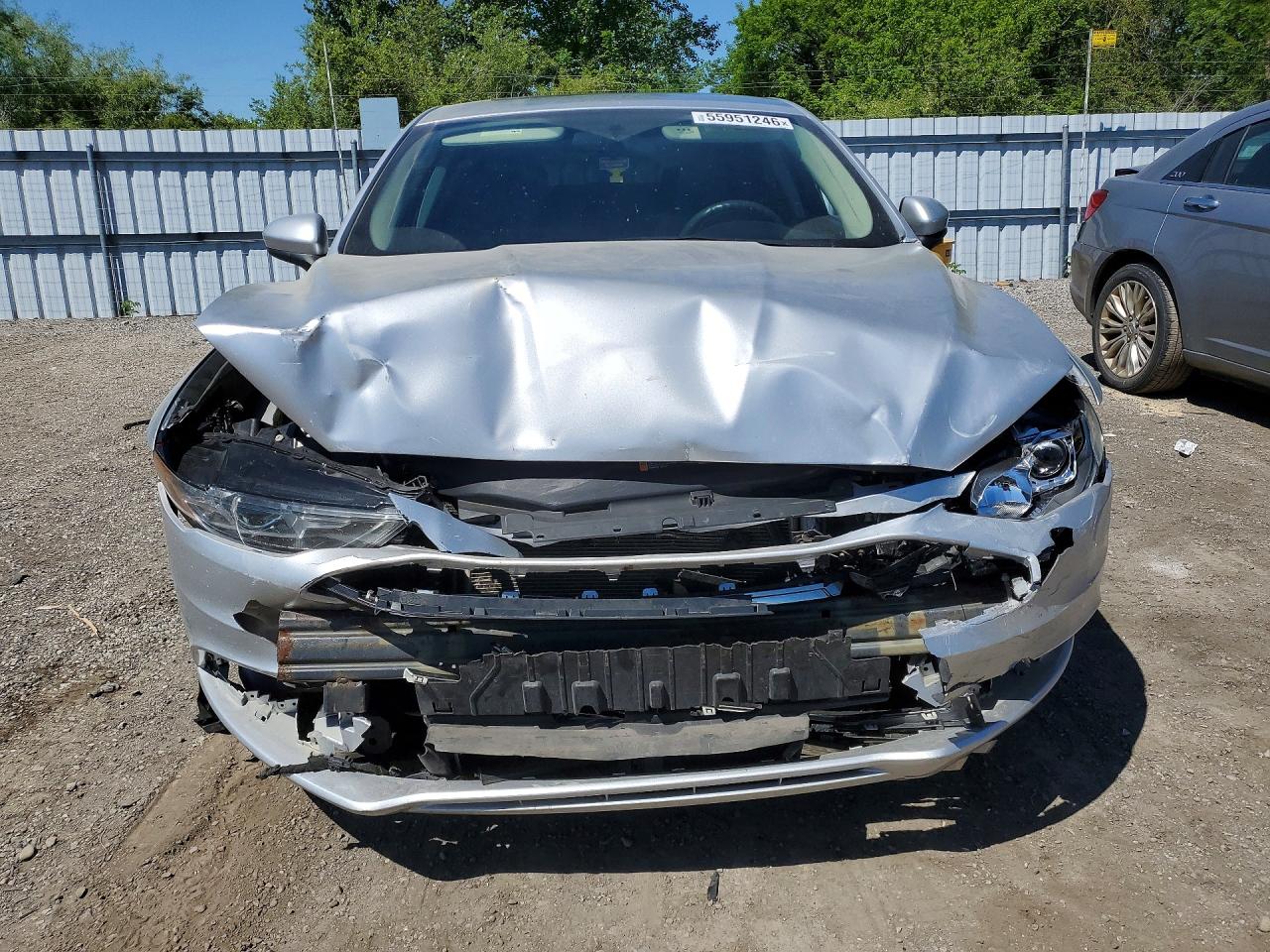 2018 Ford Fusion Se Silver vin: 3FA6P0H75JR112193