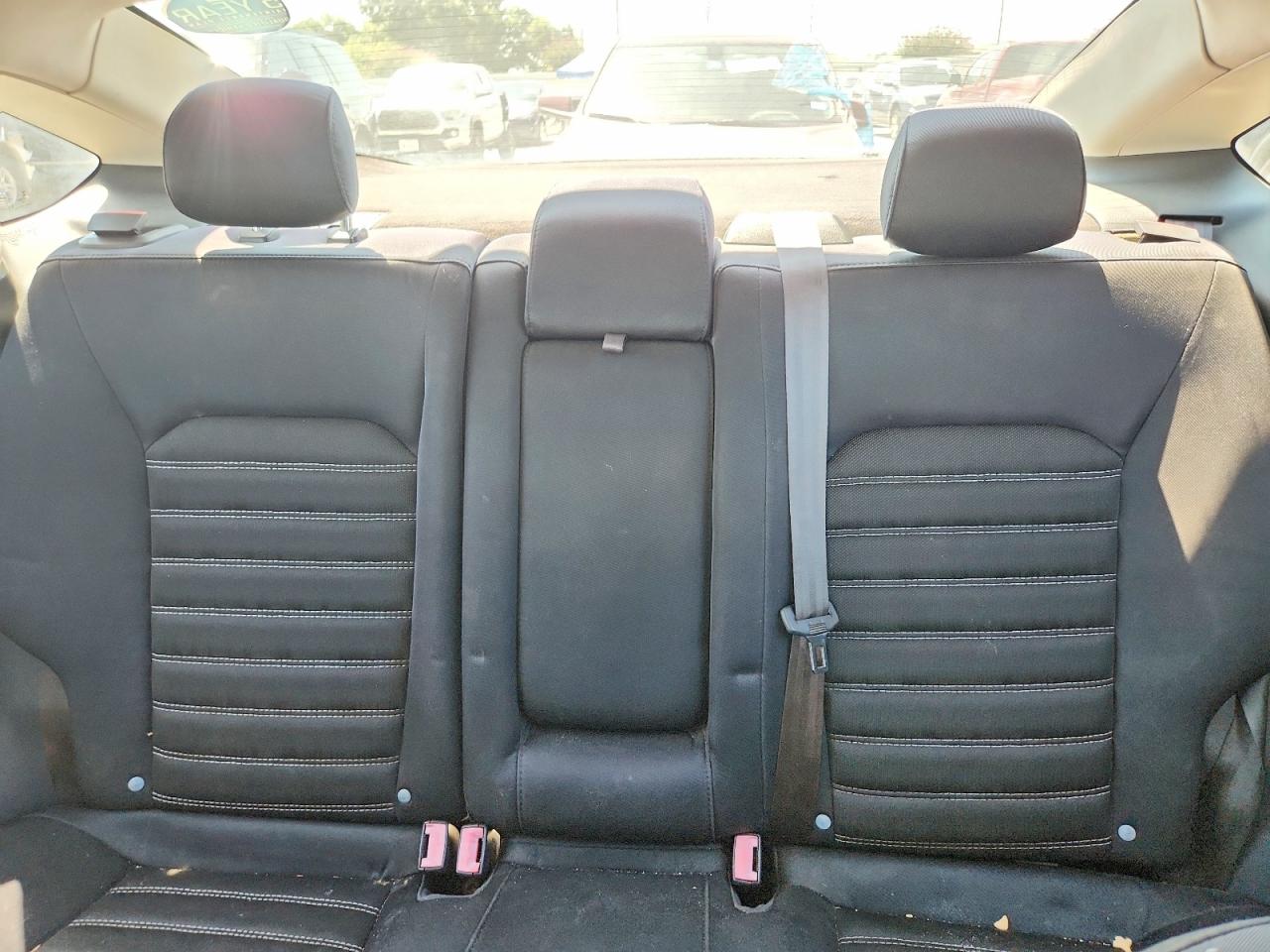 2013 Ford Fusion Se Серебряный vin: 3FA6P0H76DR170818