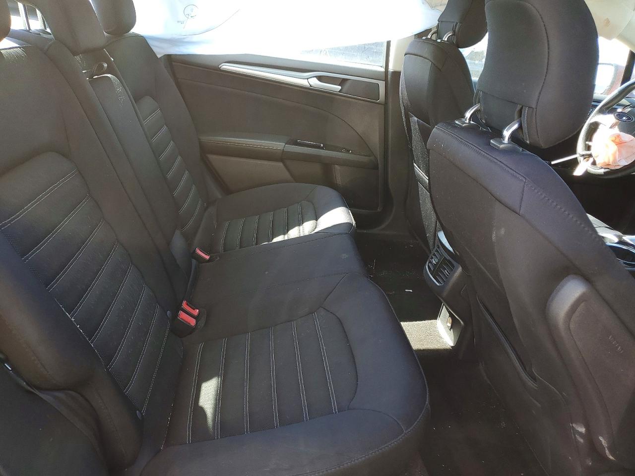 2013 Ford Fusion Se Red vin: 3FA6P0H76DR214400