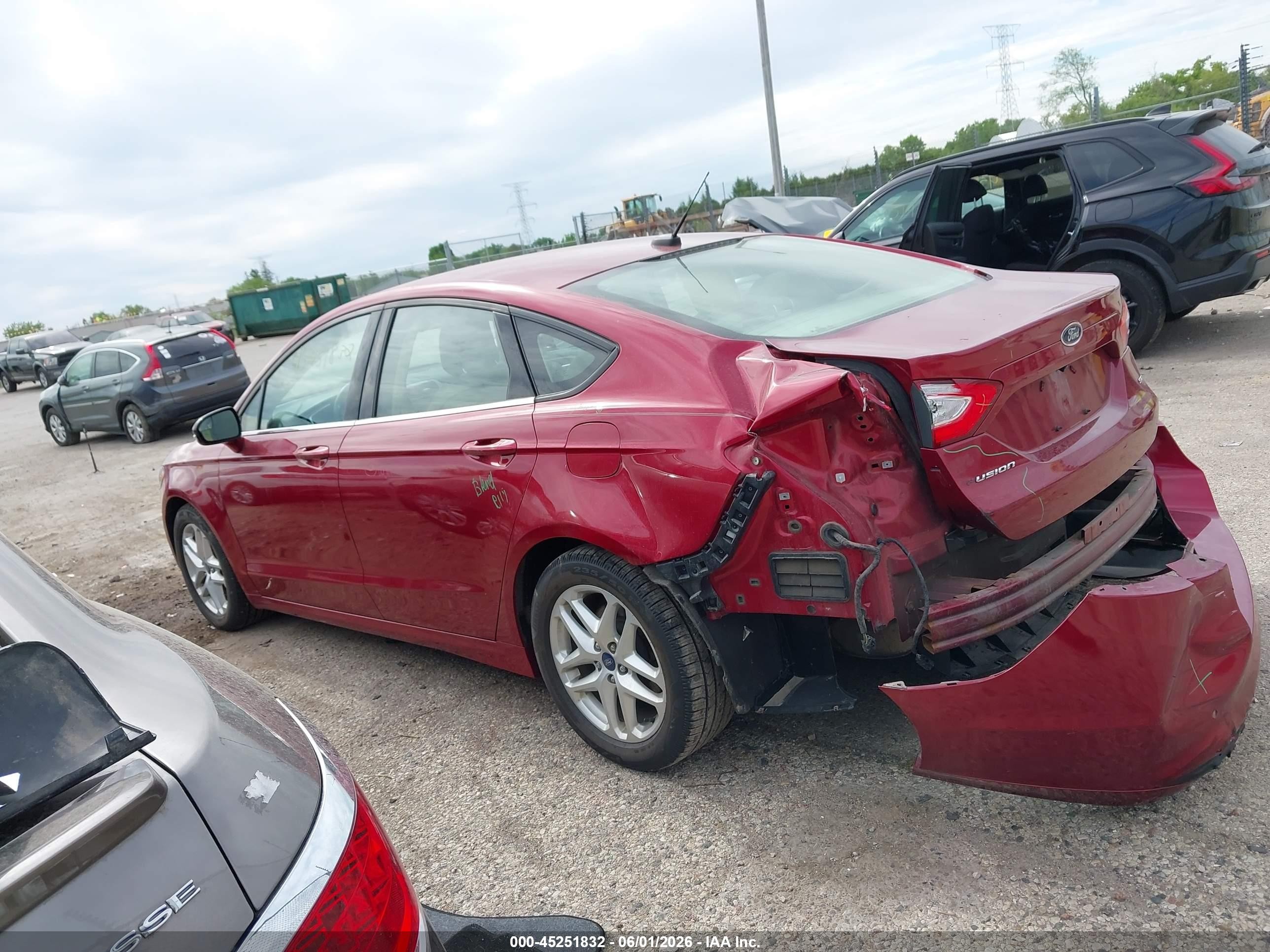 2013 Ford Fusion Se Red vin: 3FA6P0H76DR357749