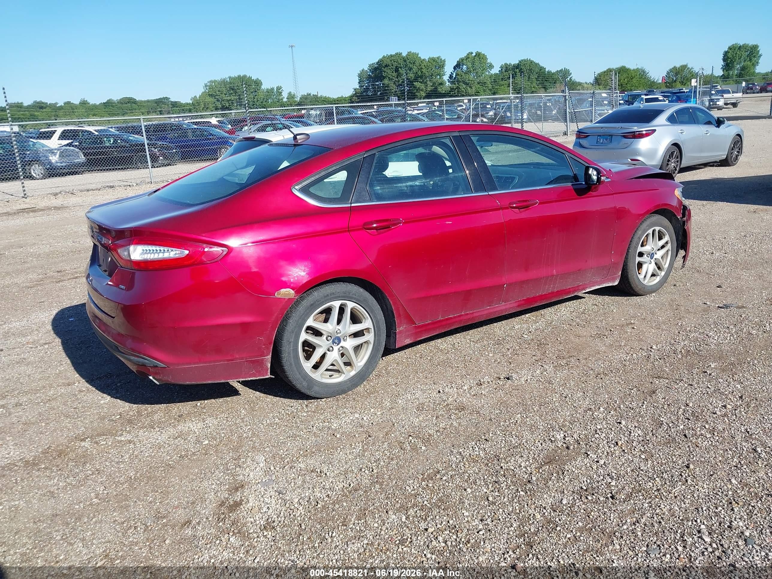 2013 Ford Fusion Se Red vin: 3FA6P0H76DR374650