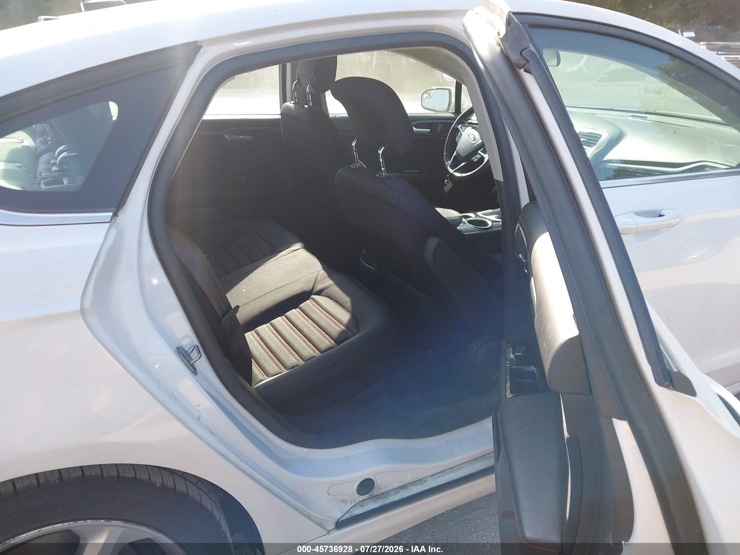 2013 Ford Fusion Se Белый vin: 3FA6P0H76DR387849