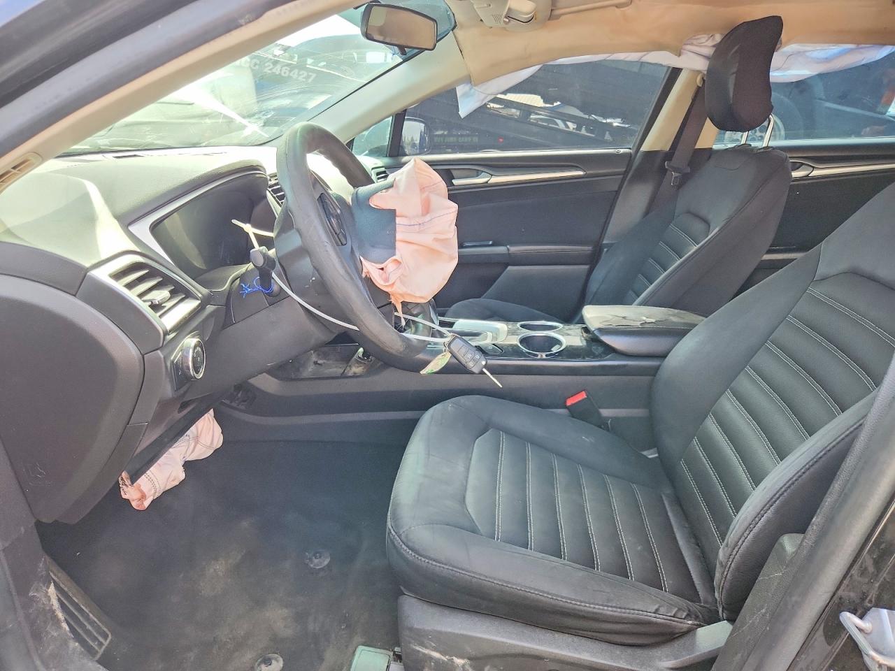 2014 Ford Fusion Se Черный vin: 3FA6P0H76ER119398
