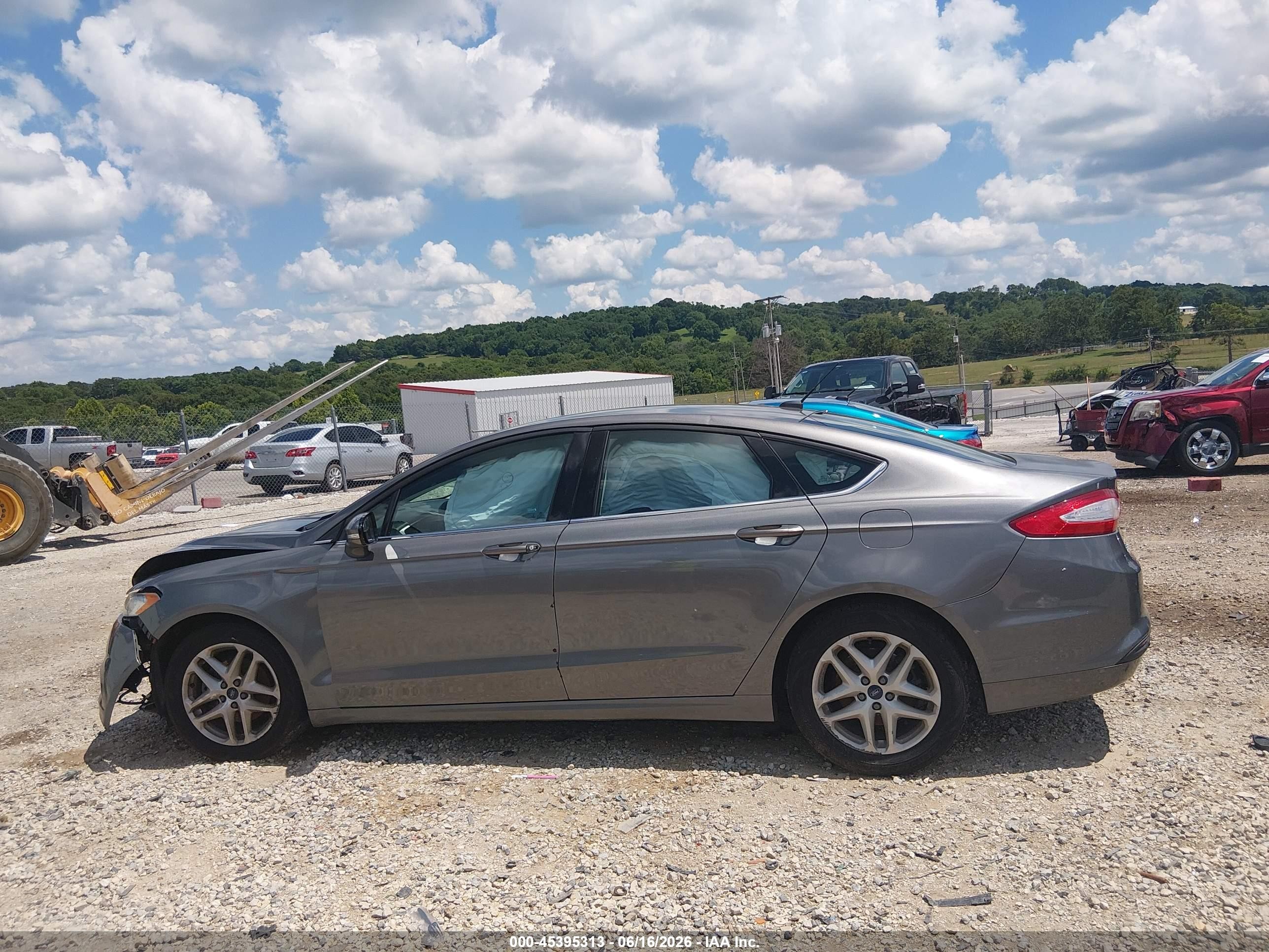 2014 Ford Fusion Se Серый vin: 3FA6P0H76ER204399