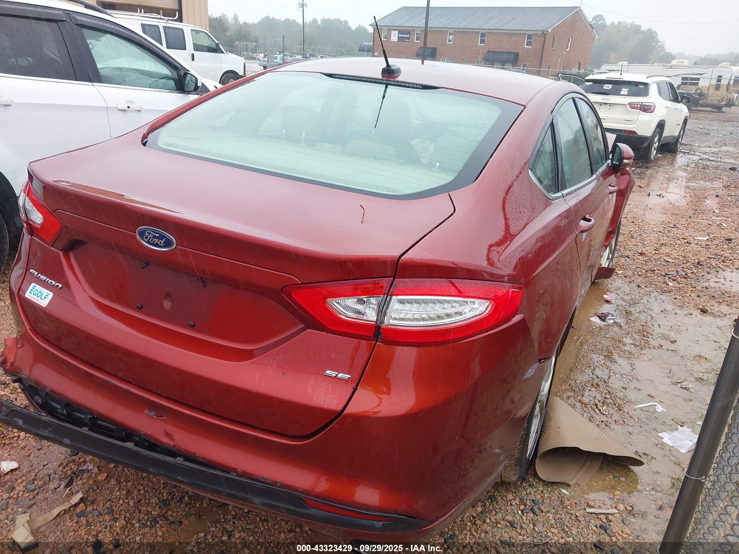 2014 Ford Fusion Se Red vin: 3FA6P0H76ER265137