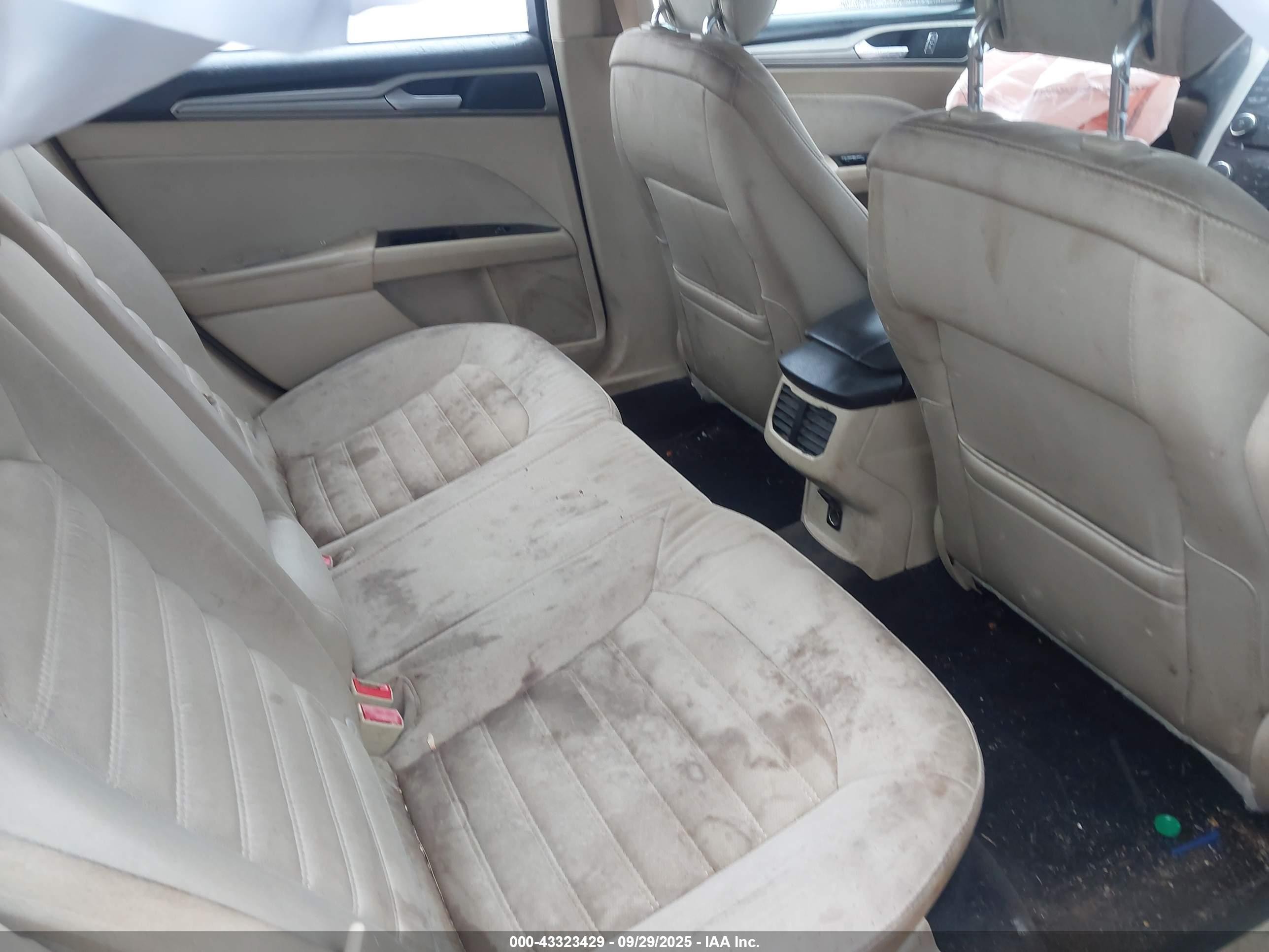 2014 Ford Fusion Se Red vin: 3FA6P0H76ER265137