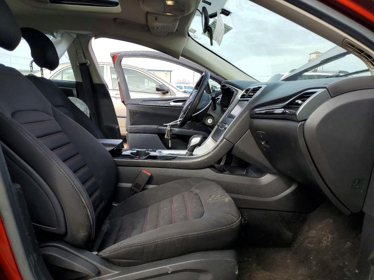 2014 Ford Fusion Se Red vin: 3FA6P0H76ER364931