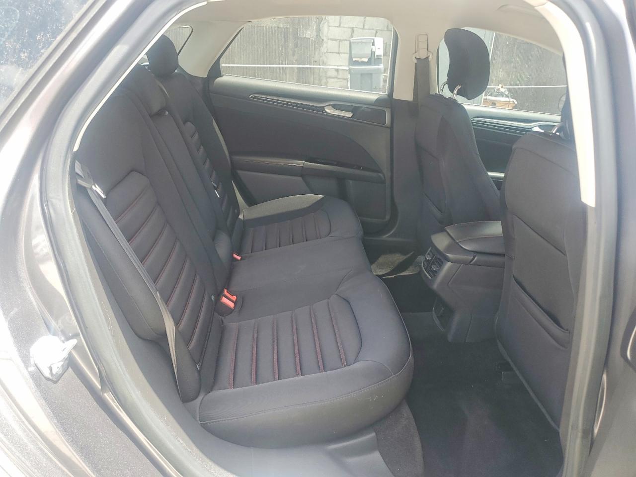 2014 Ford Fusion Se Серый vin: 3FA6P0H76ER375847