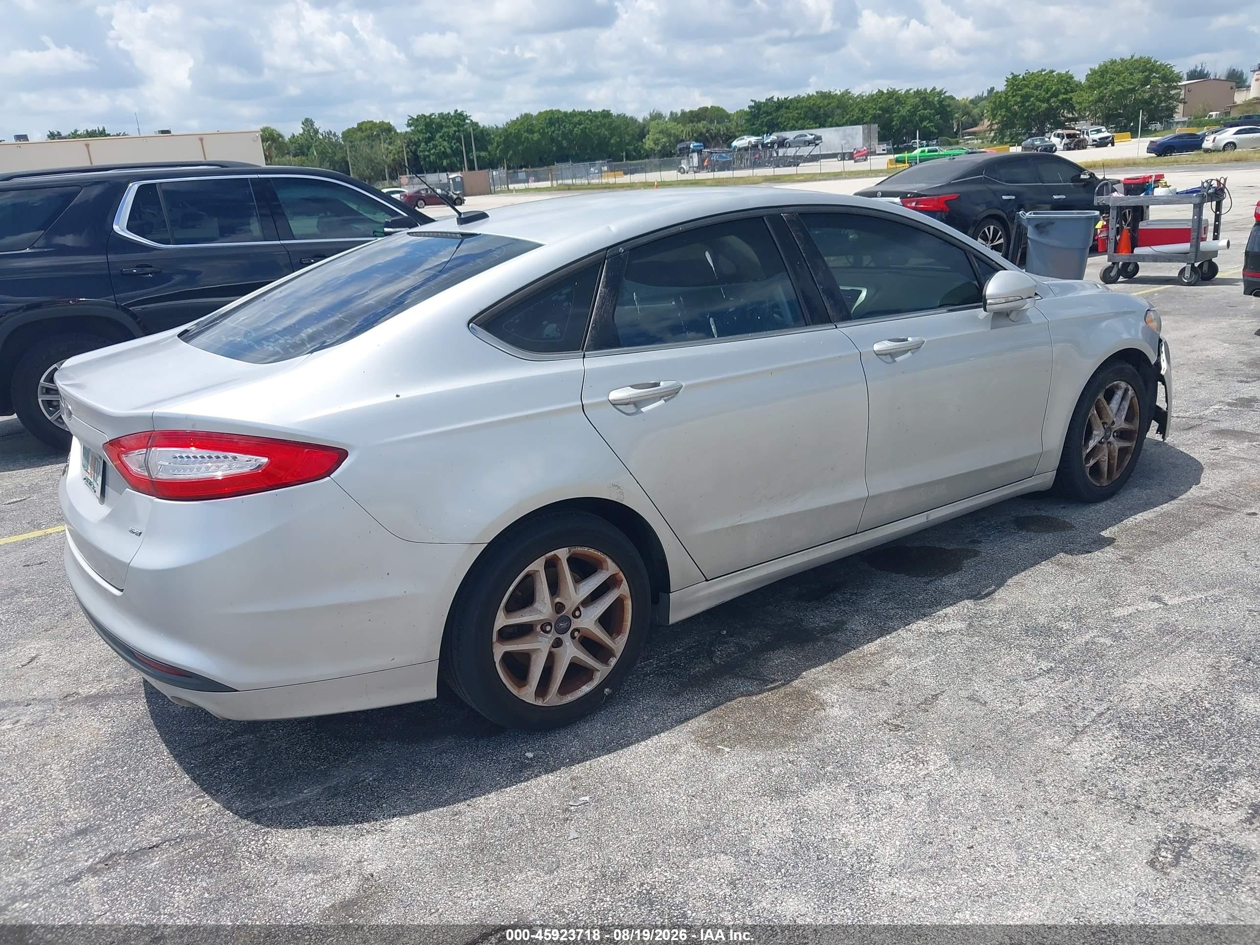 2014 Ford Fusion Se Silver vin: 3FA6P0H76ER386752