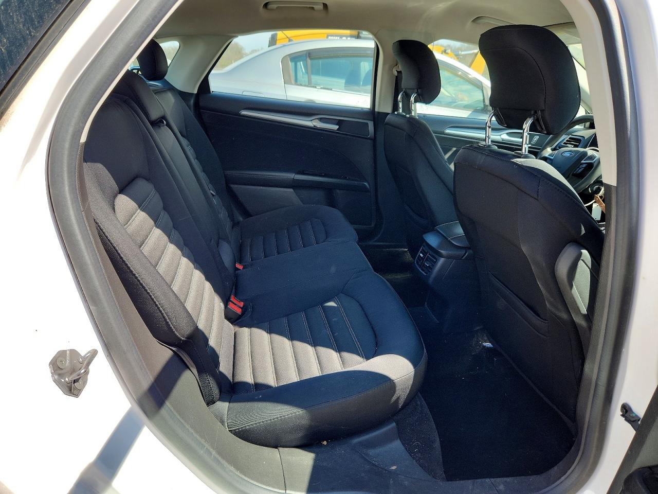 2015 Ford Fusion Se White vin: 3FA6P0H76FR122500