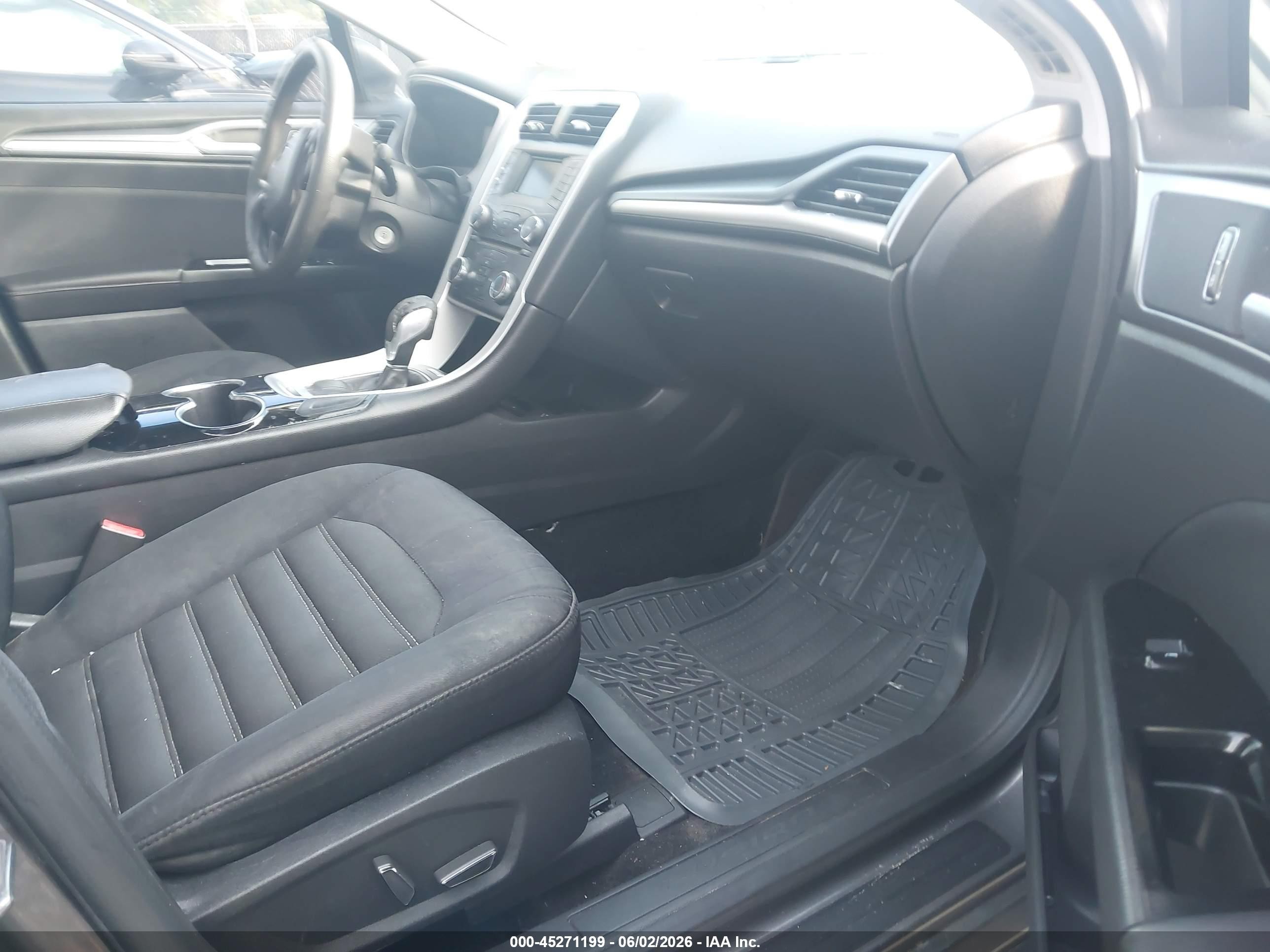 2015 Ford Fusion Se Серый vin: 3FA6P0H76FR162009