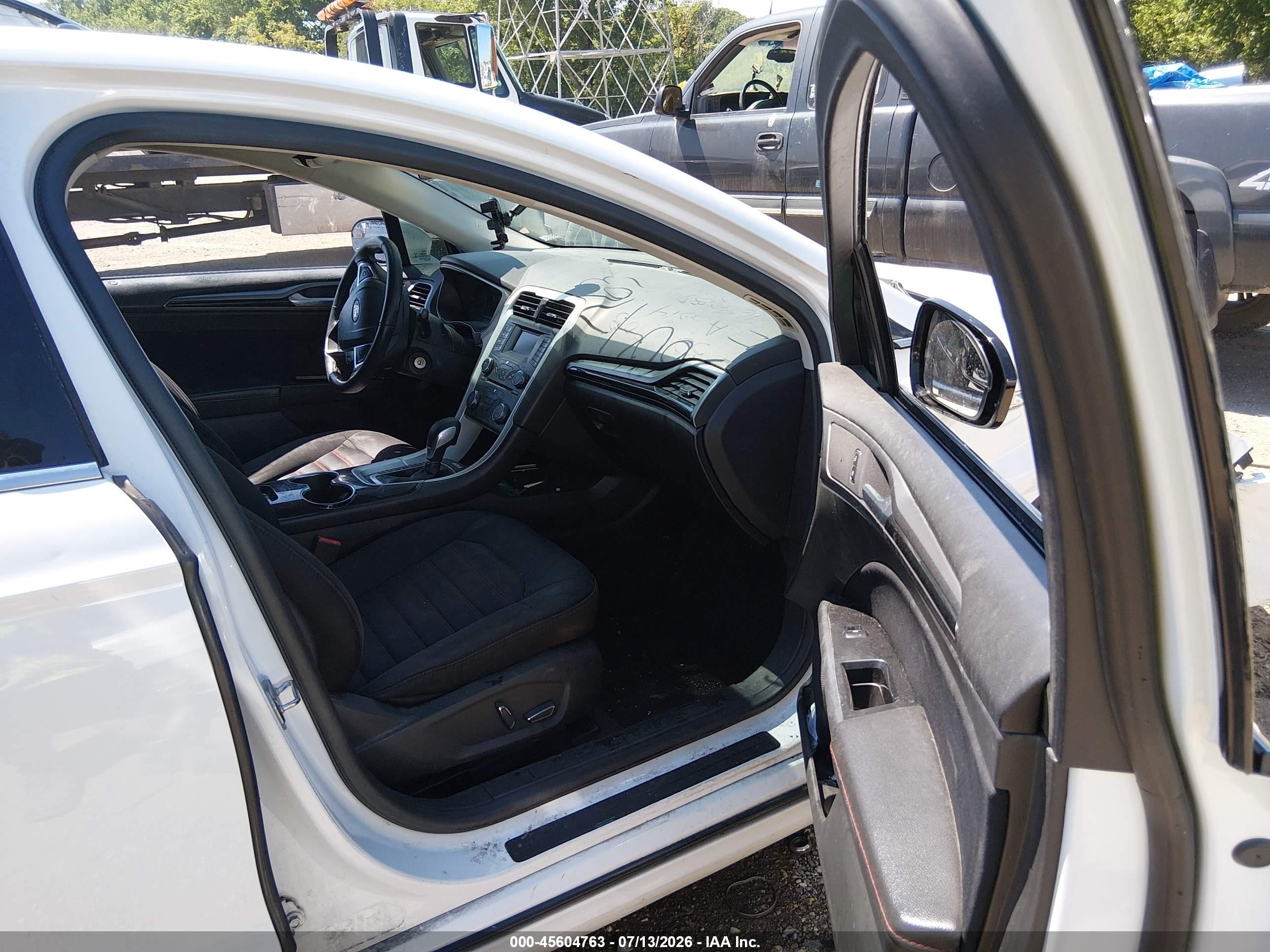 2015 Ford Fusion Se White vin: 3FA6P0H76FR169087