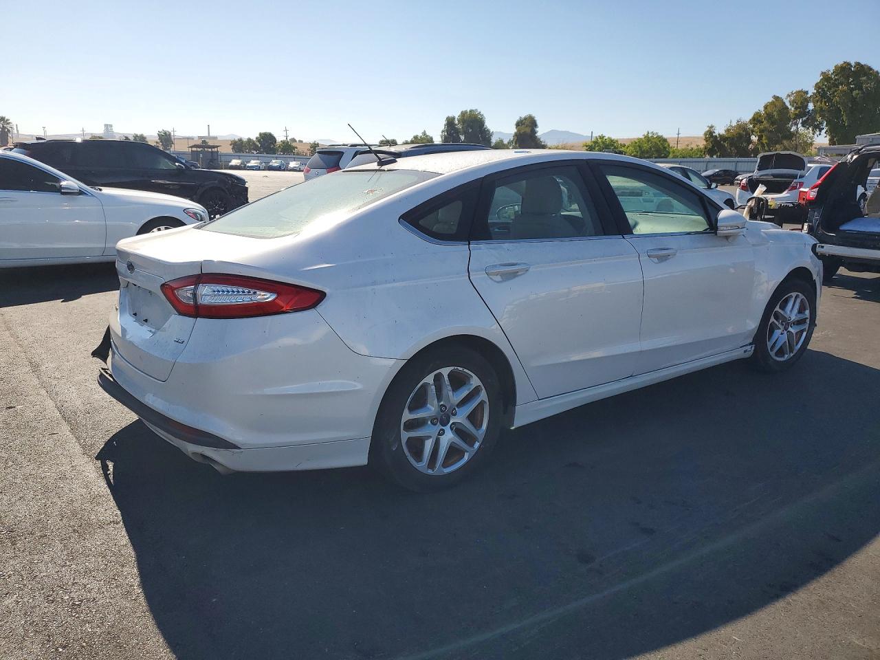 2015 Ford Fusion Se White vin: 3FA6P0H76FR195771