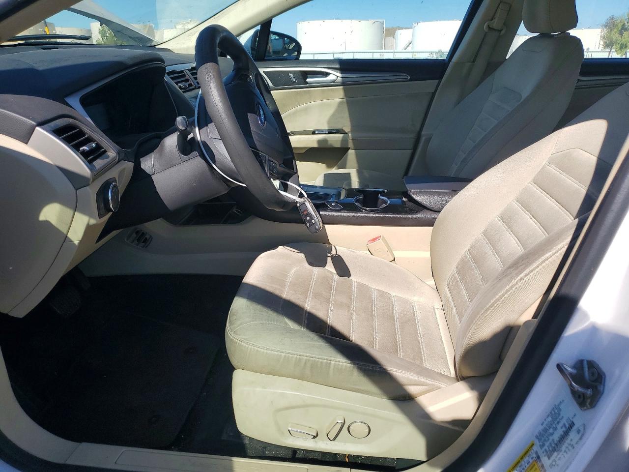 2015 Ford Fusion Se White vin: 3FA6P0H76FR195771