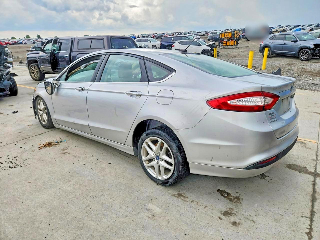 2015 Ford Fusion Se Silver vin: 3FA6P0H76FR228168