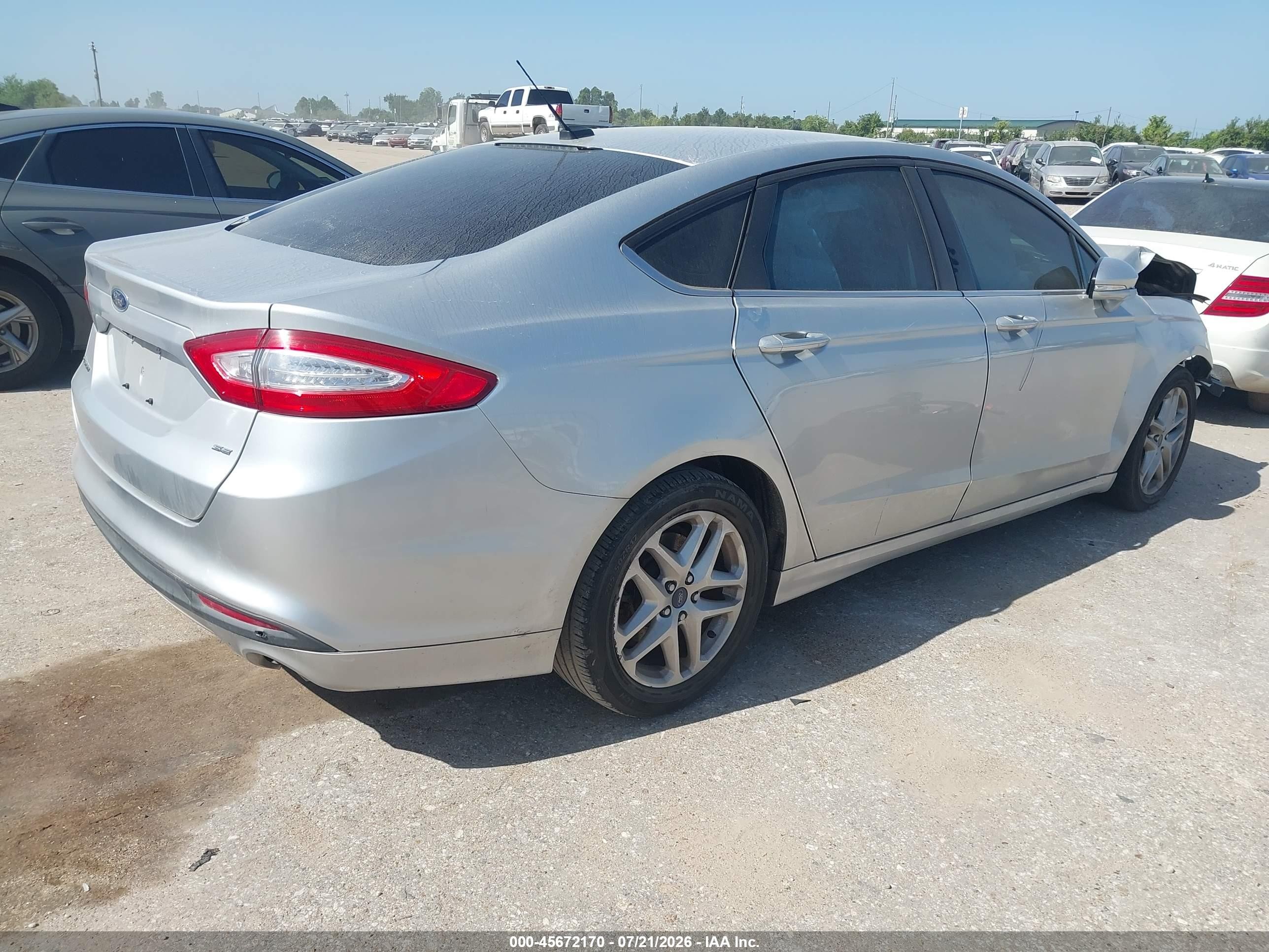 2015 Ford Fusion Se Серебряный vin: 3FA6P0H76FR278732