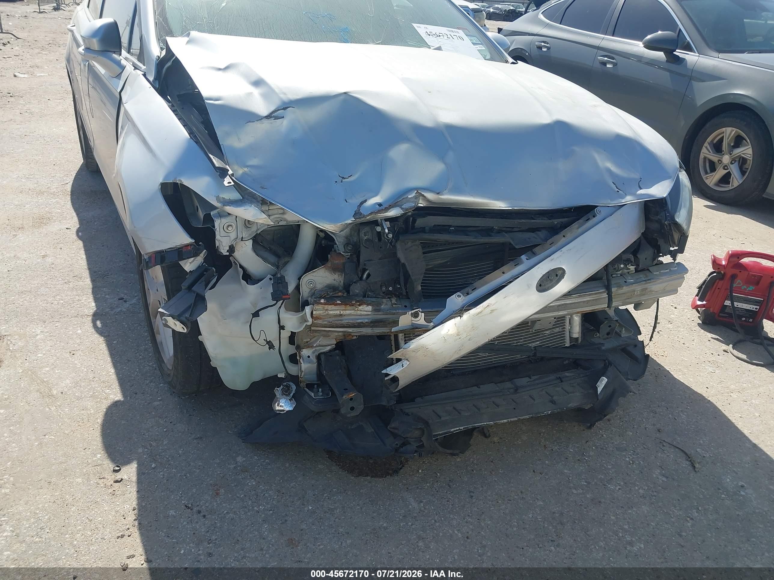 2015 Ford Fusion Se Серебряный vin: 3FA6P0H76FR278732