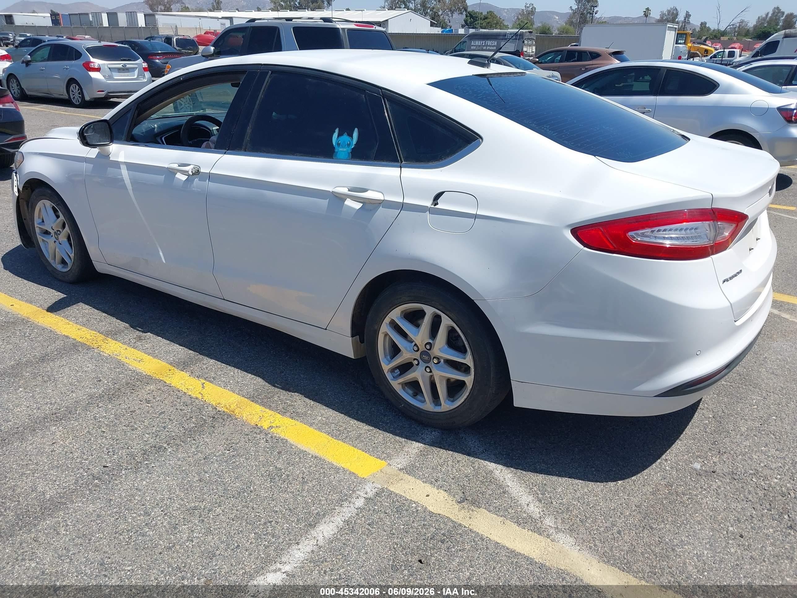 2016 Ford Fusion Se Белый vin: 3FA6P0H76GR328952