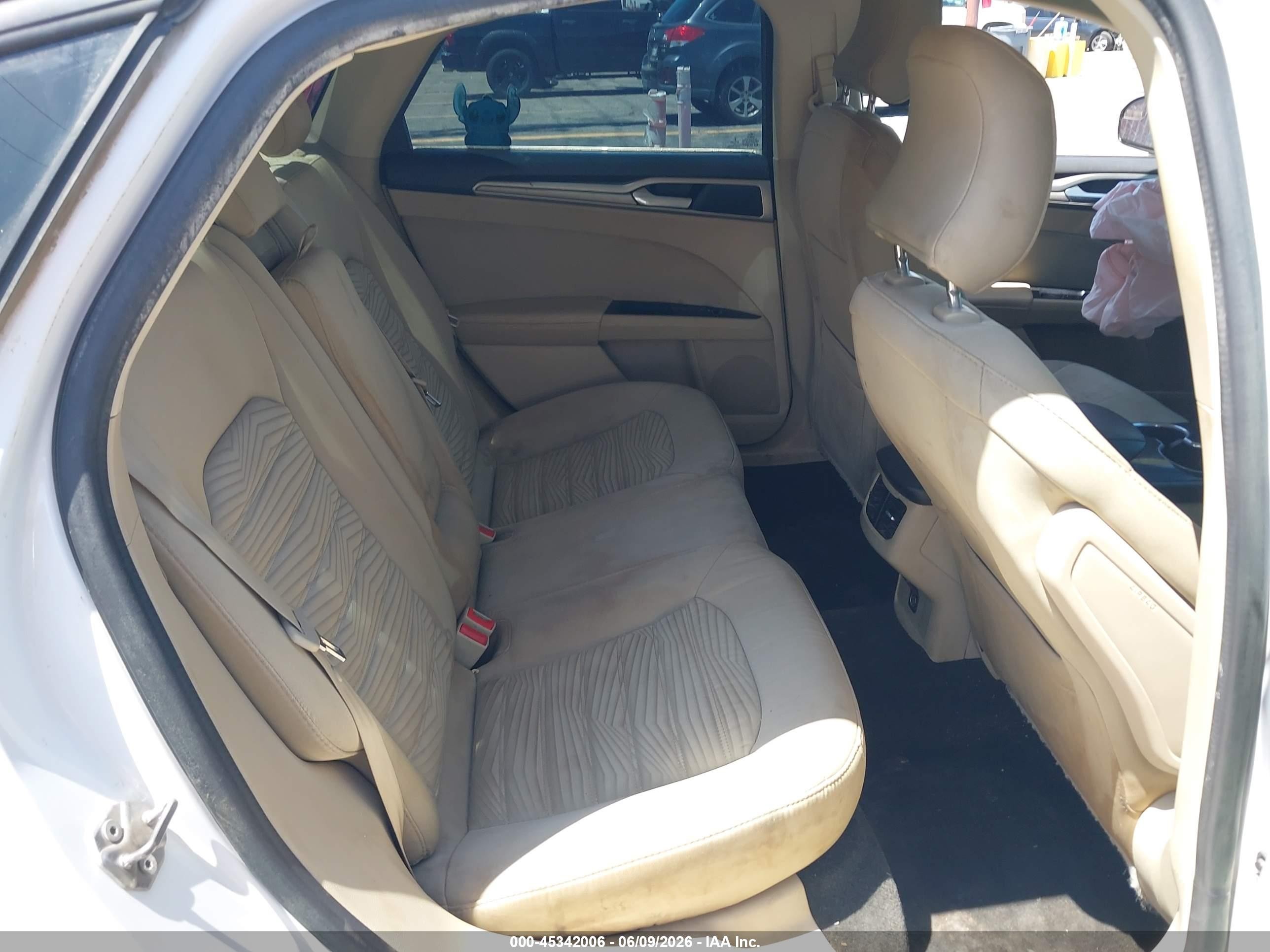 2016 Ford Fusion Se Белый vin: 3FA6P0H76GR328952