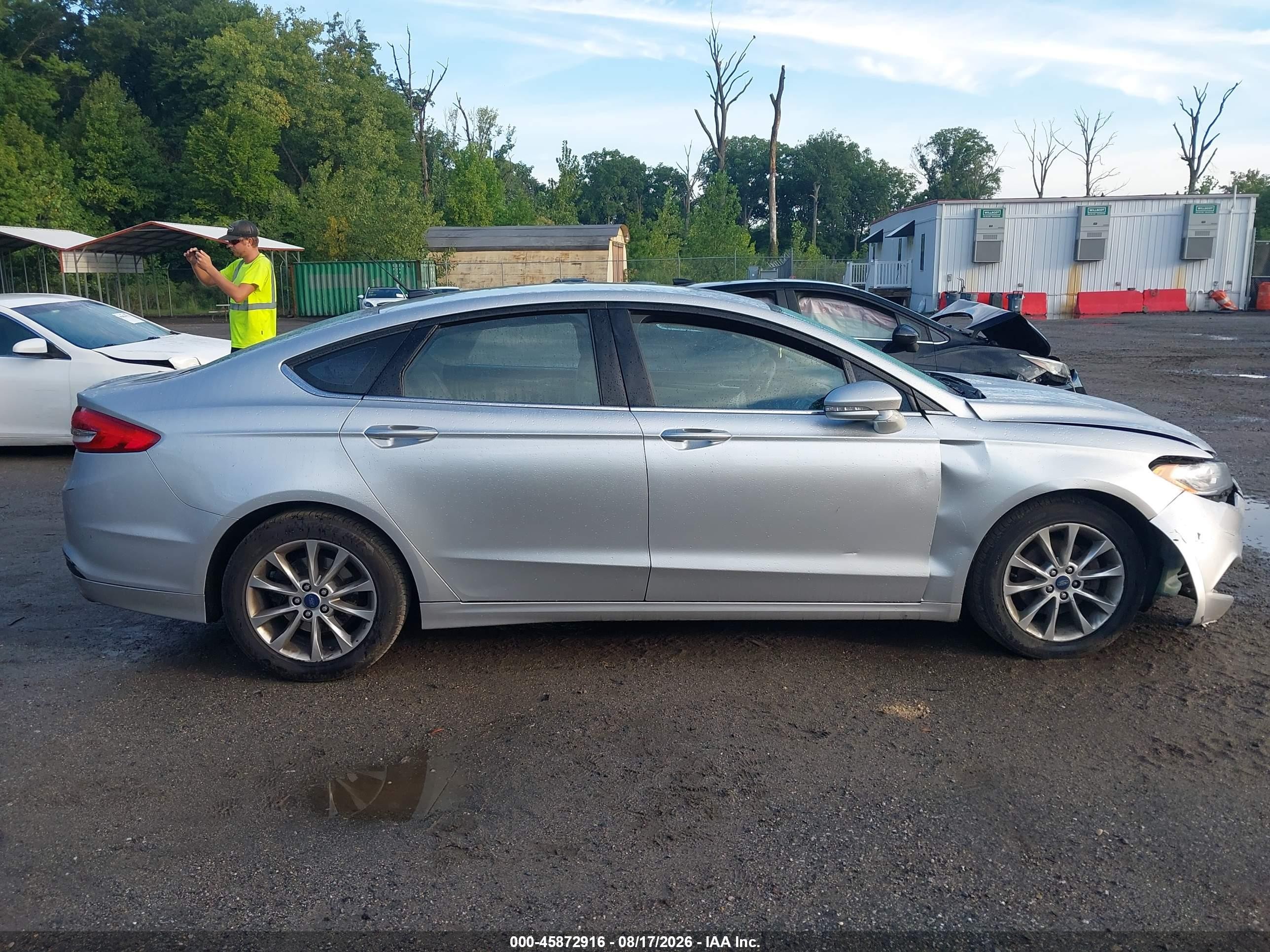 2017 Ford Fusion Se Silver vin: 3FA6P0H76HR374962