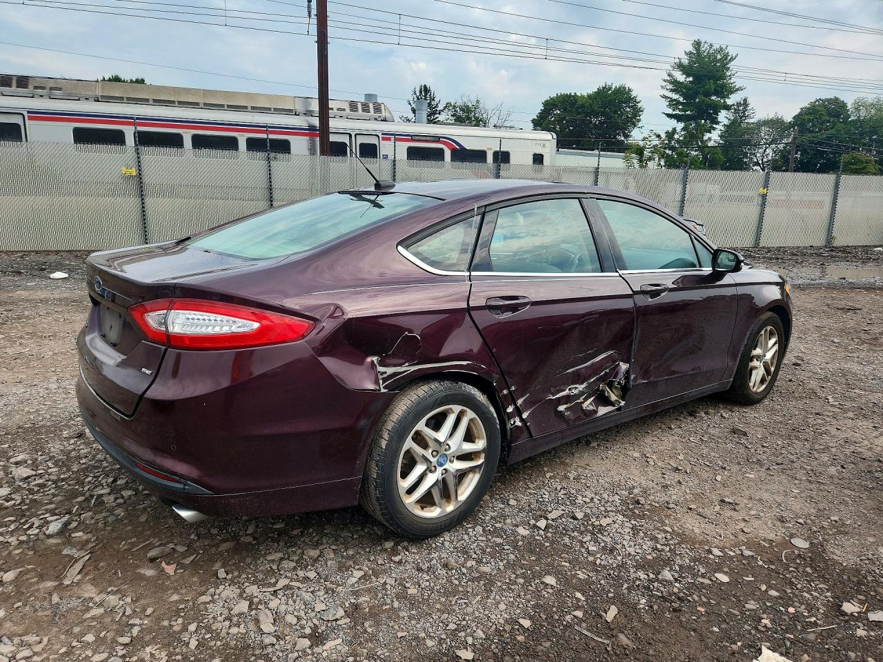 2013 Ford Fusion Se Maroon vin: 3FA6P0H77DR138900
