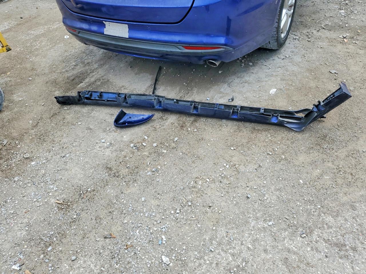 2013 Ford Fusion Se Blue vin: 3FA6P0H77DR140906