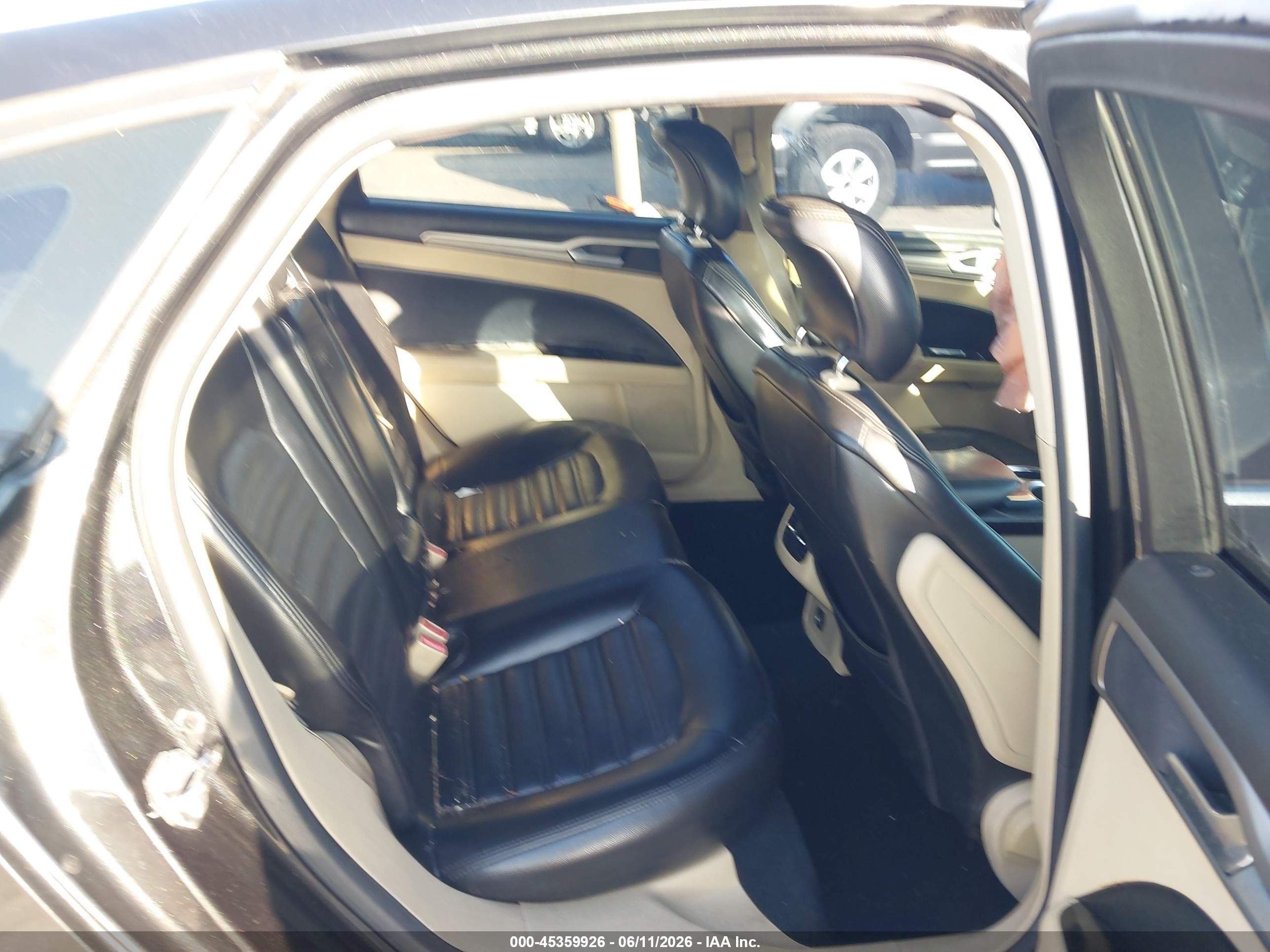 2013 Ford Fusion Se Черный vin: 3FA6P0H77DR200327
