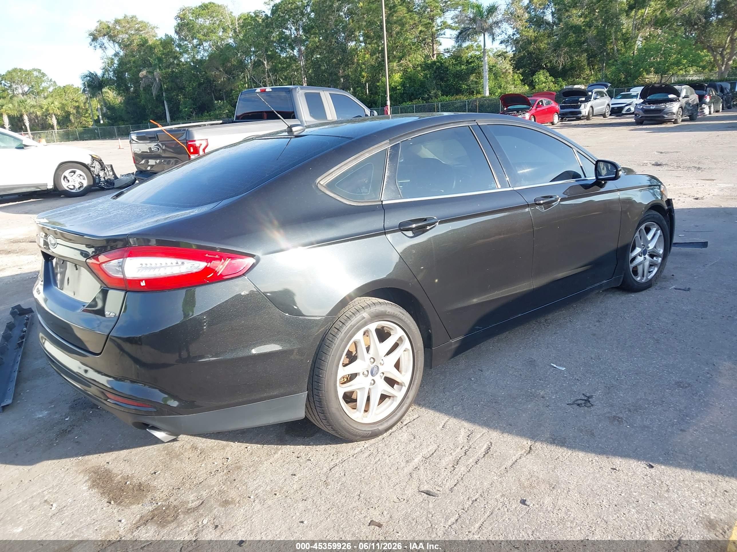 2013 Ford Fusion Se Черный vin: 3FA6P0H77DR200327