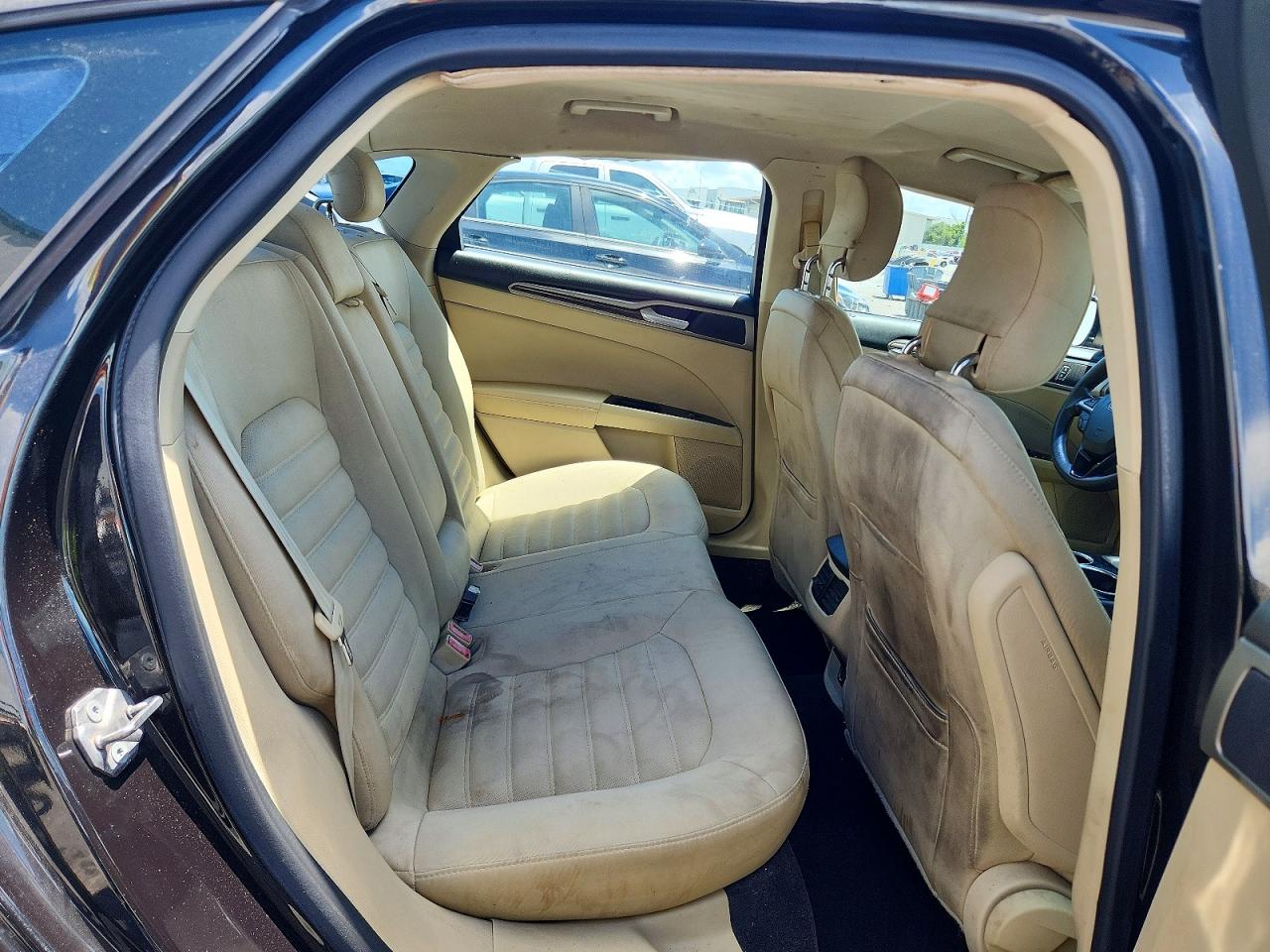 2013 Ford Fusion Черный vin: 3FA6P0H77DR304431