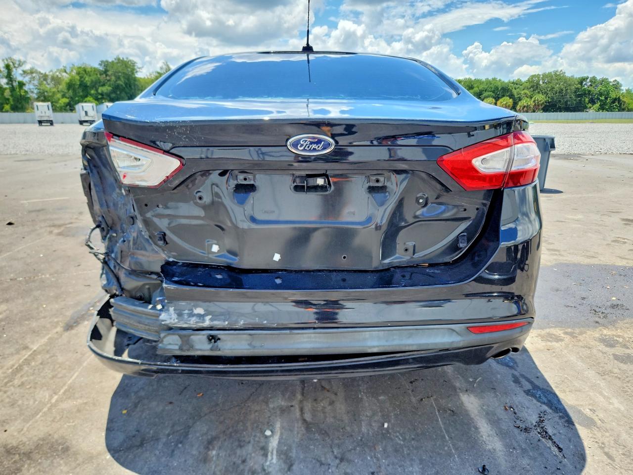 2013 Ford Fusion Черный vin: 3FA6P0H77DR304431