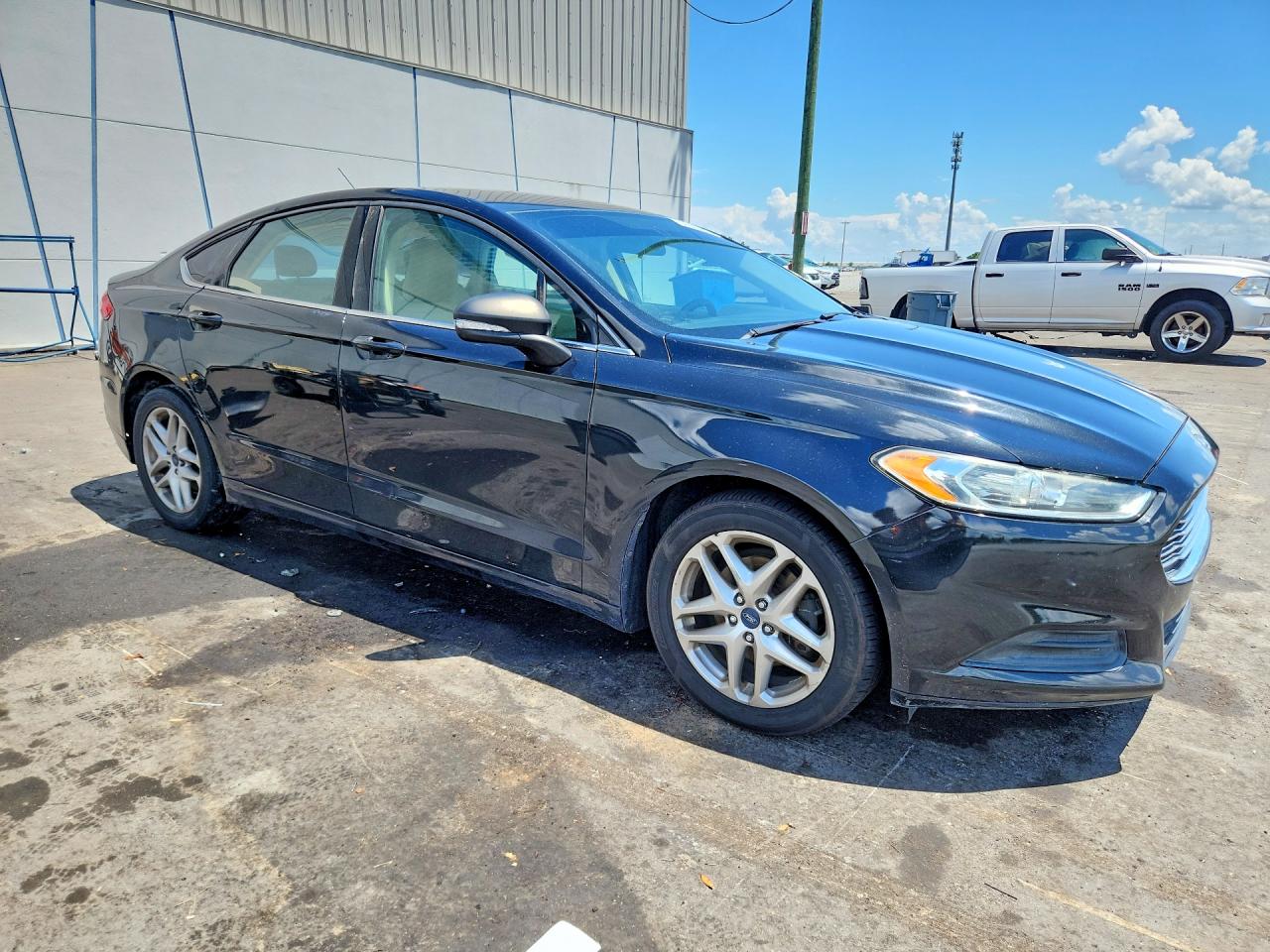 2013 Ford Fusion Черный vin: 3FA6P0H77DR304431