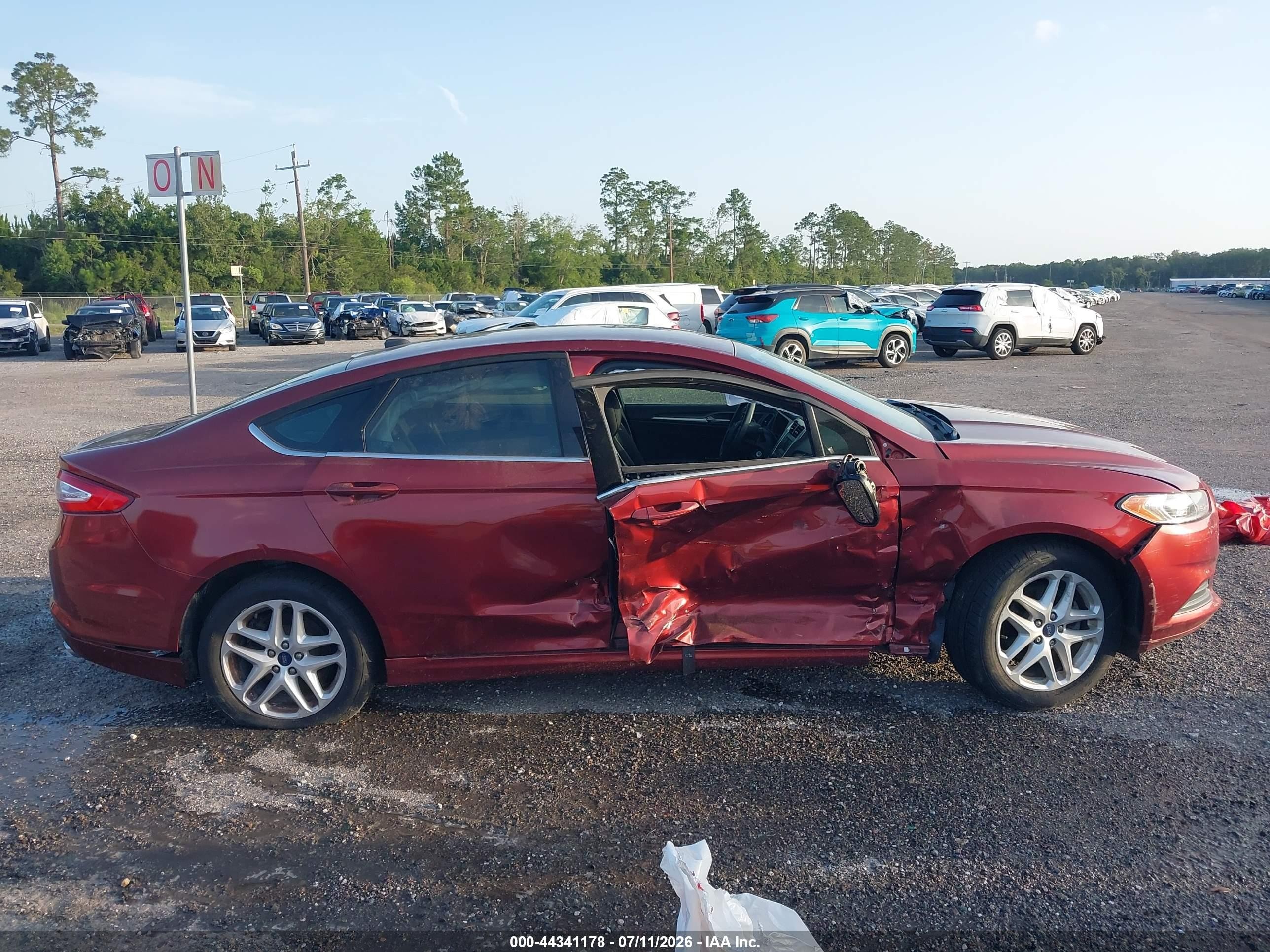 2014 Ford Fusion Se Maroon vin: 3FA6P0H77ER190822