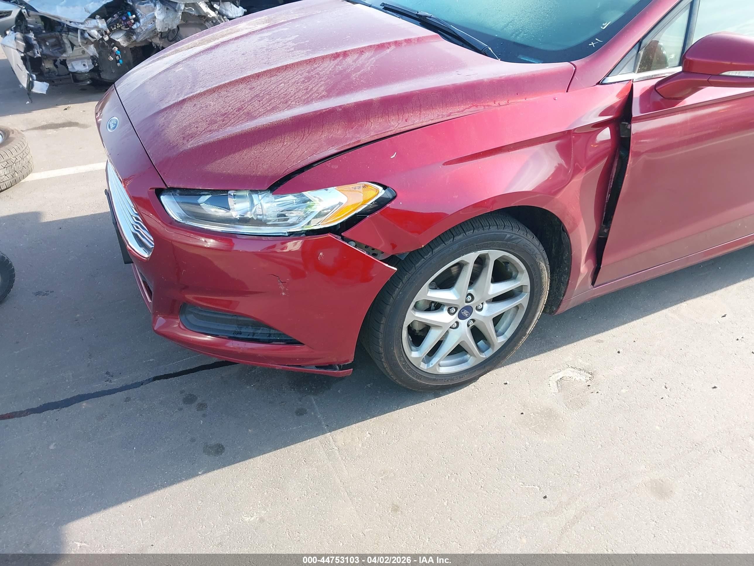2014 Ford Fusion Se Красный vin: 3FA6P0H77ER206453