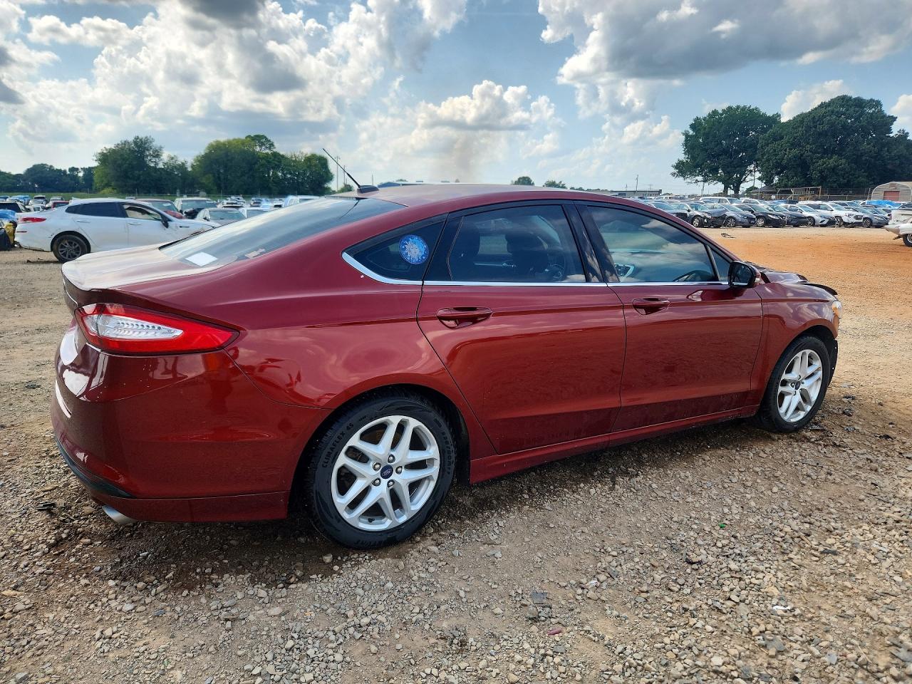 2014 Ford Fusion Se Red vin: 3FA6P0H77ER265339