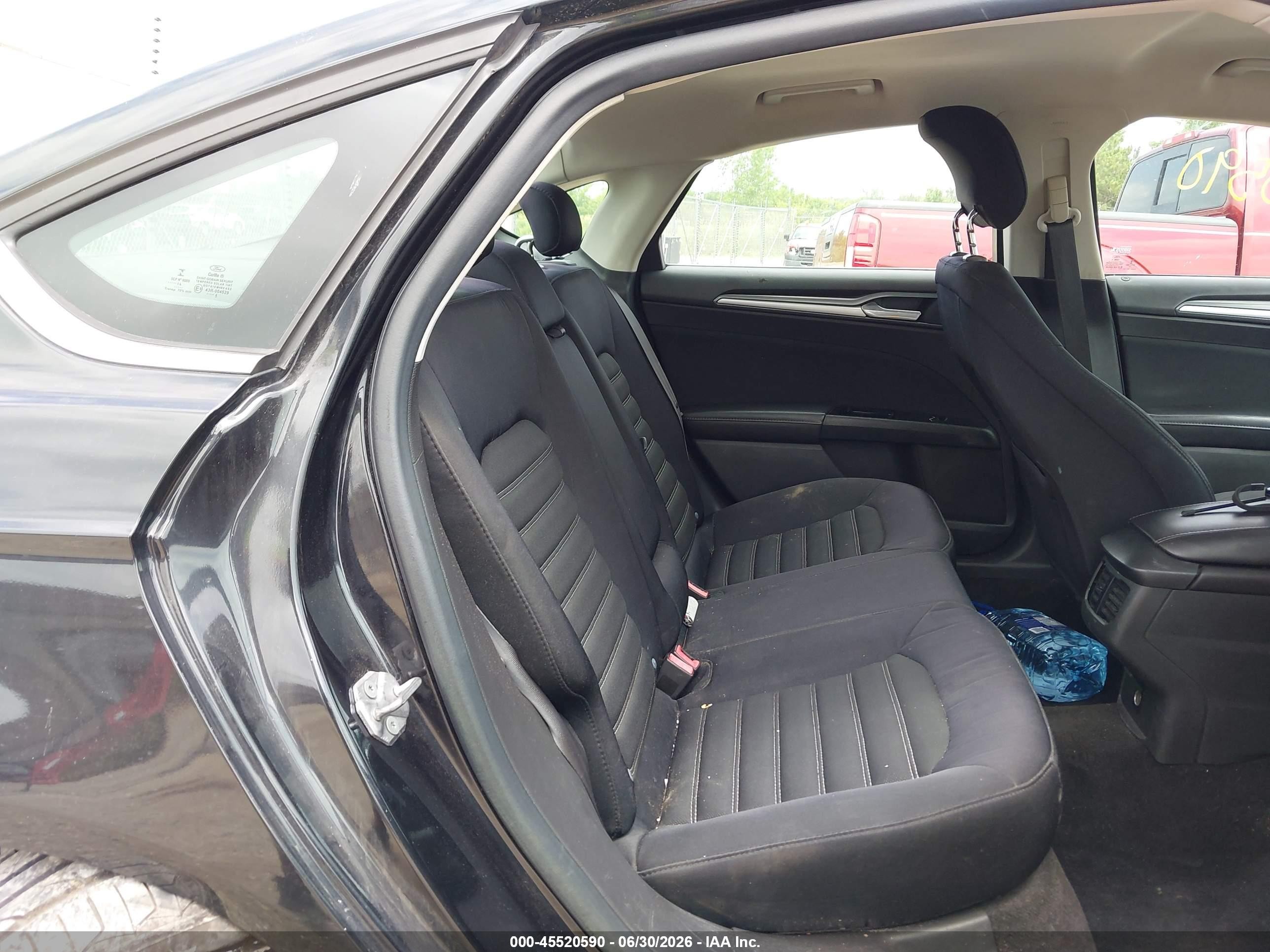 2014 Ford Fusion Se Черный vin: 3FA6P0H77ER277961