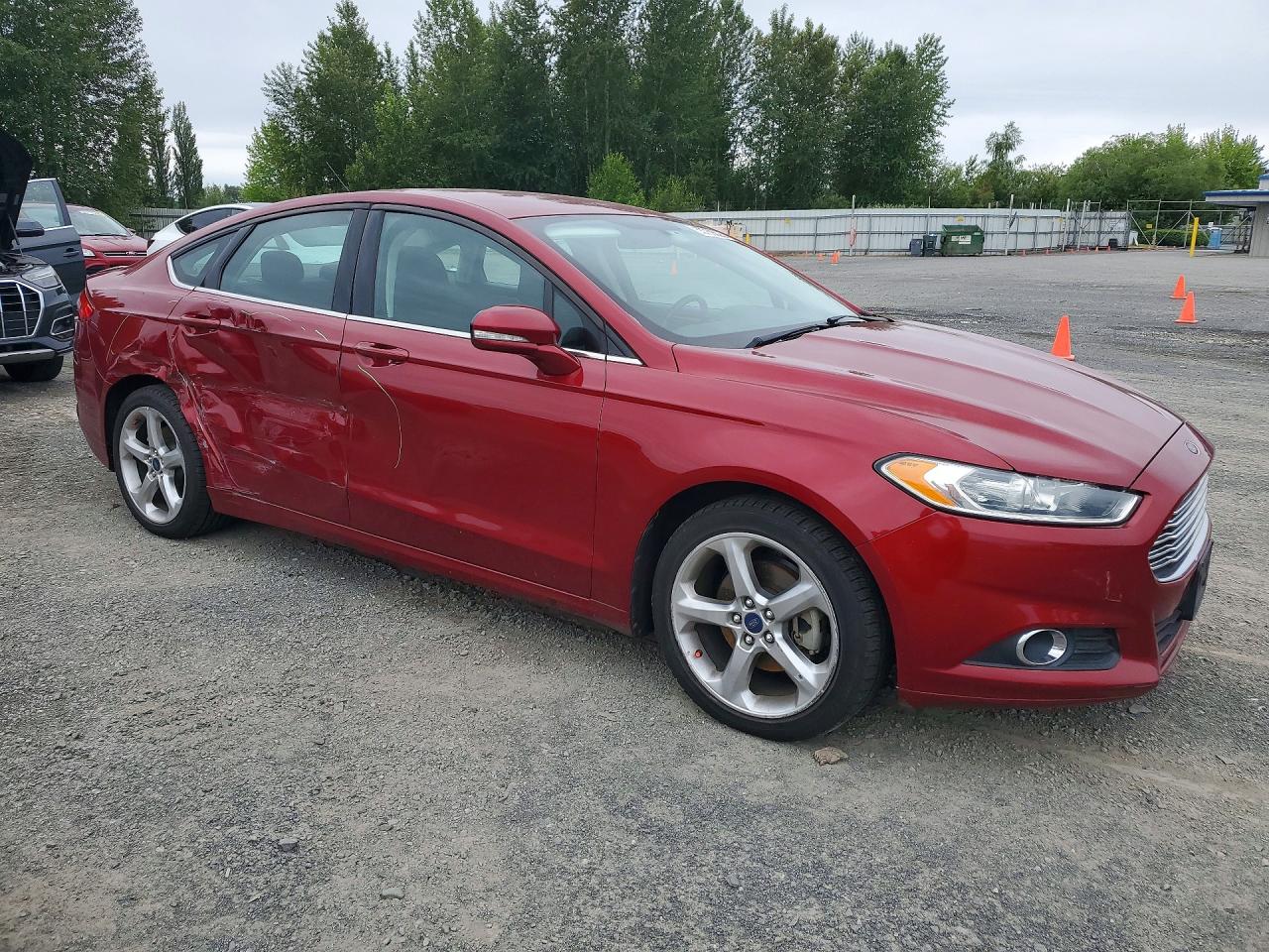 2014 Ford Fusion Se Red vin: 3FA6P0H77ER301482