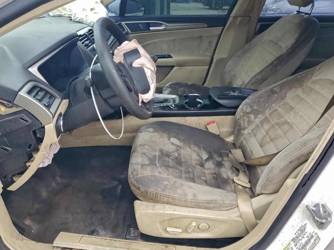 2015 Ford Fusion Se Белый vin: 3FA6P0H77FR123879