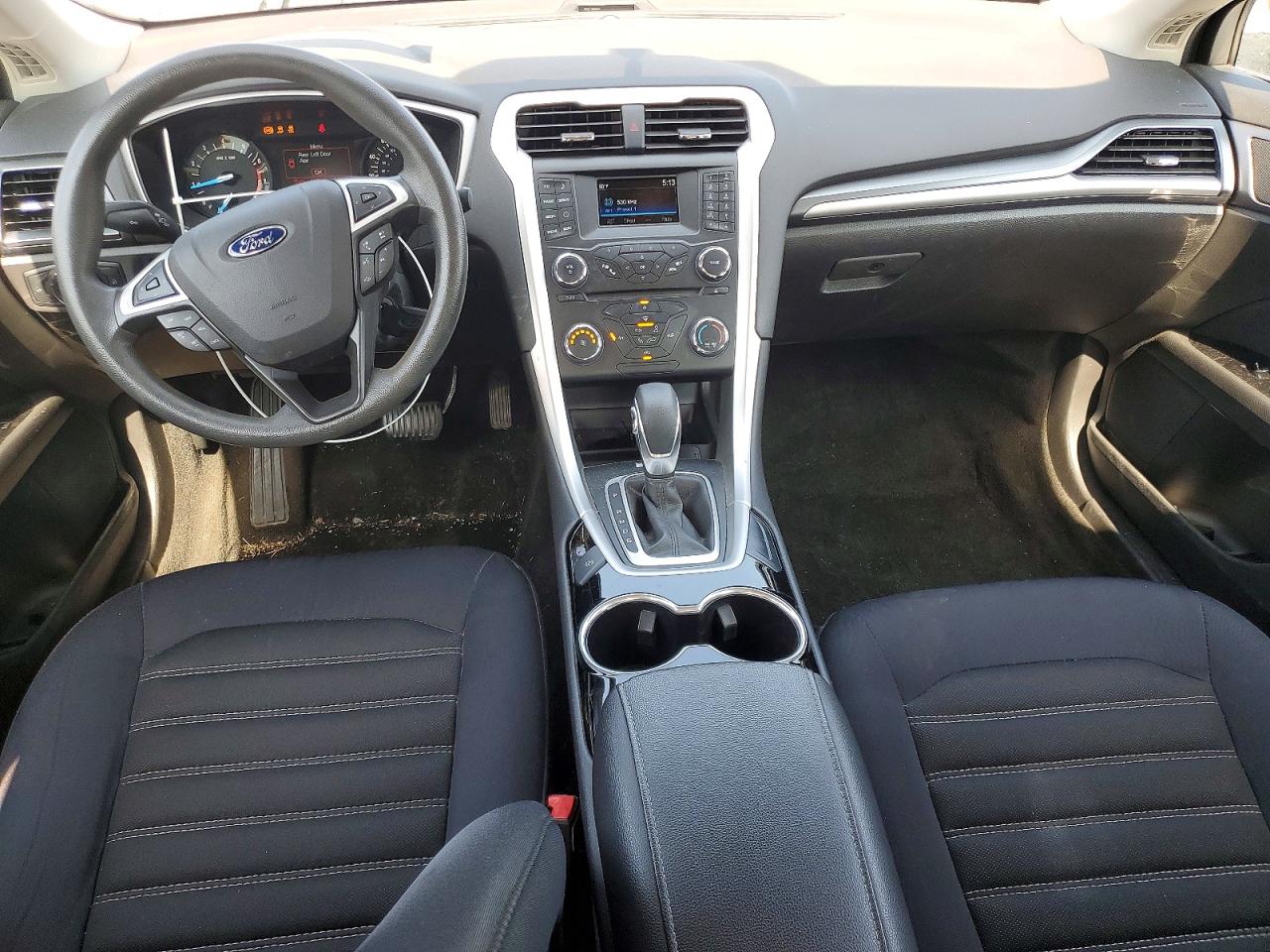 2015 Ford Fusion Se Серебряный vin: 3FA6P0H77FR125695