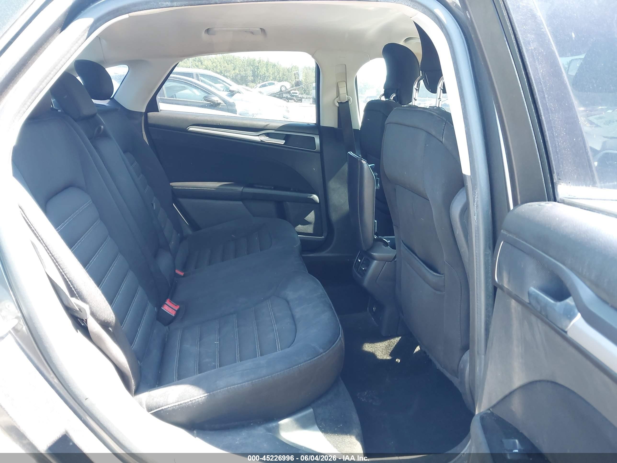 2015 Ford Fusion Se Gray vin: 3FA6P0H77FR128614