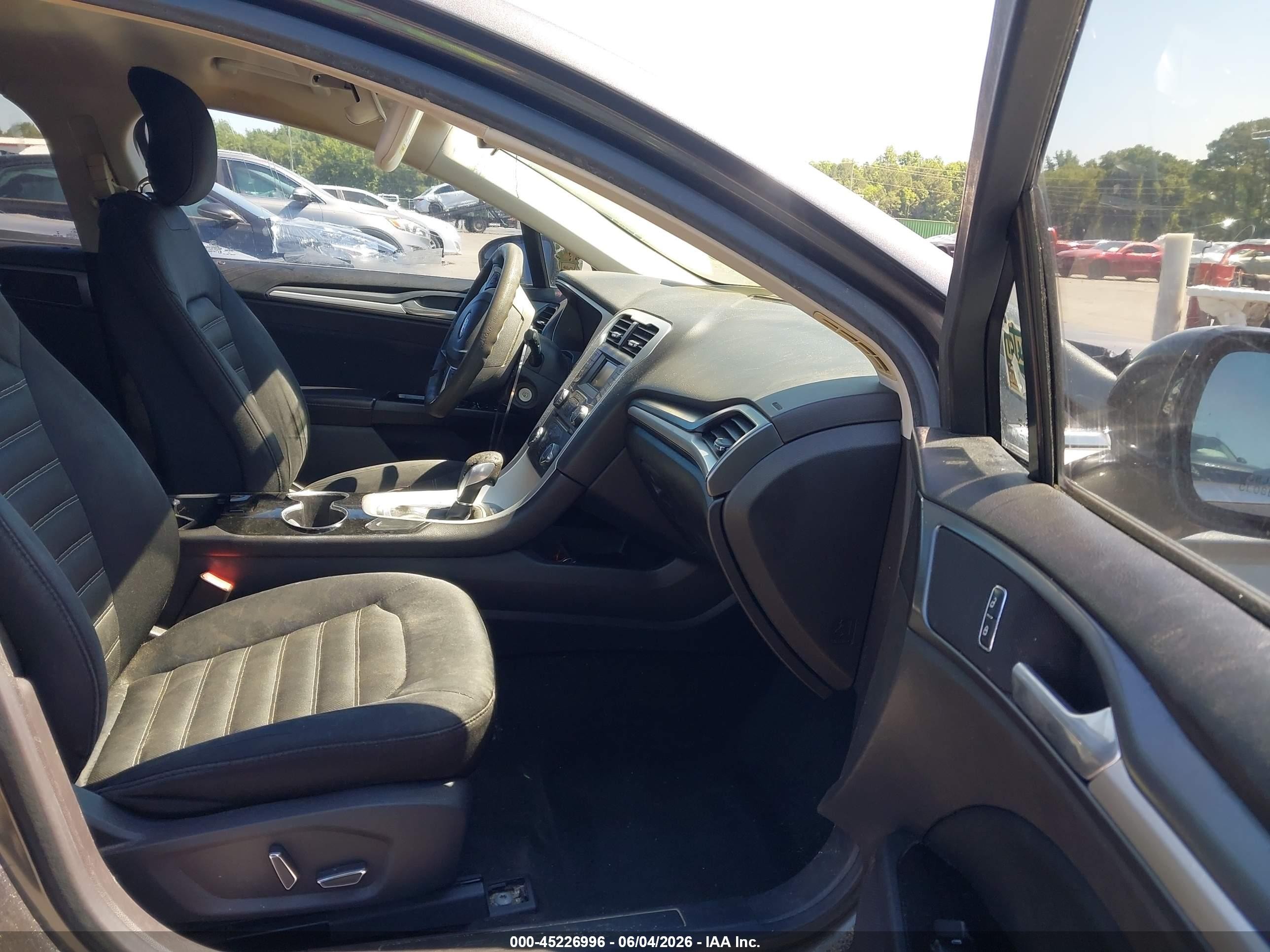 2015 Ford Fusion Se Gray vin: 3FA6P0H77FR128614