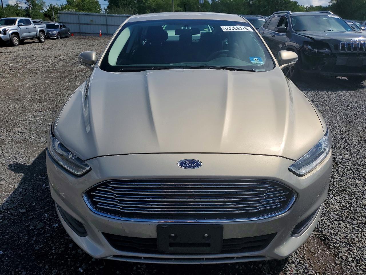 2015 Ford Fusion Se Beige vin: 3FA6P0H77FR188408