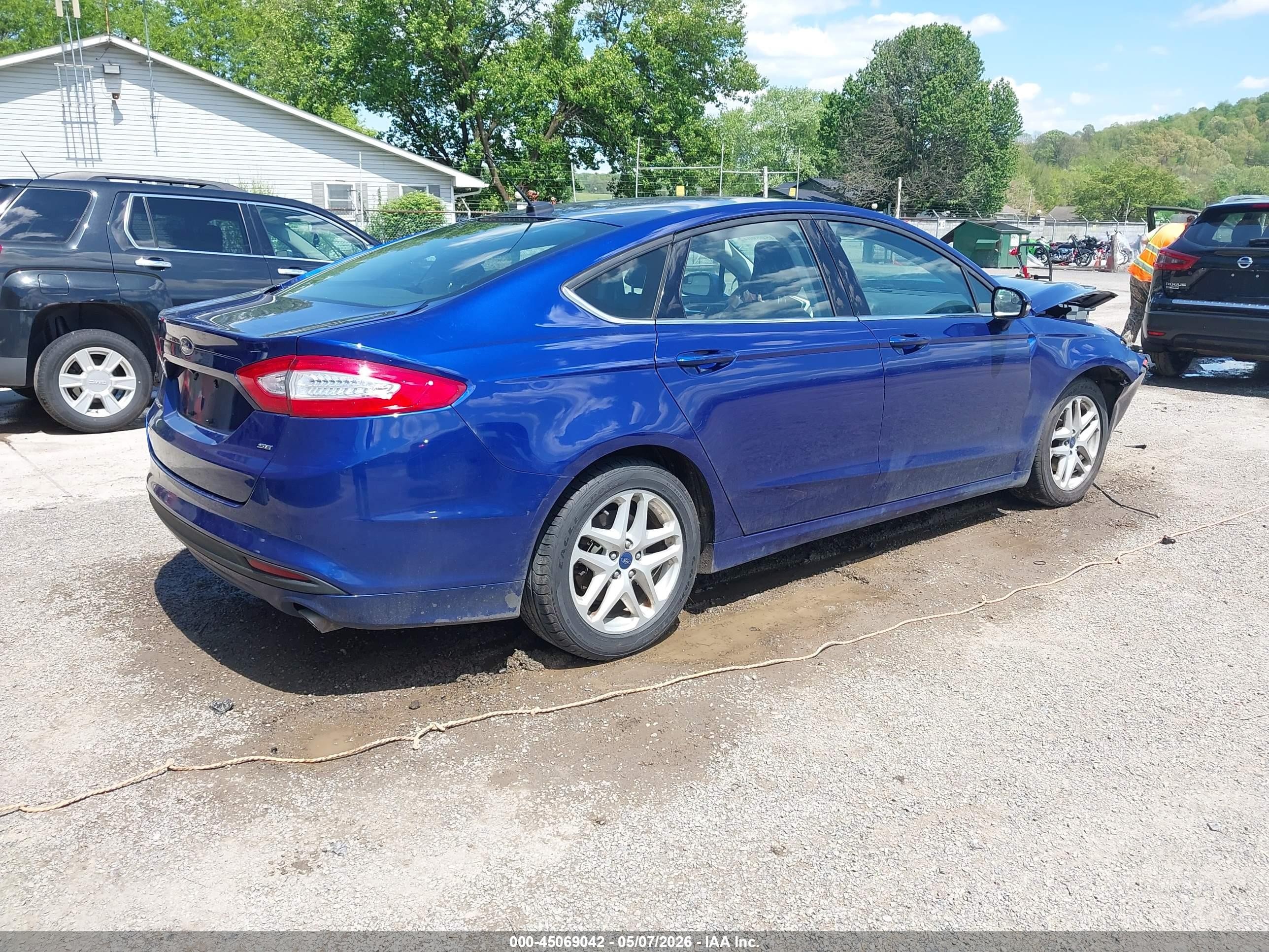 2015 Ford Fusion Se Синий vin: 3FA6P0H77FR230737