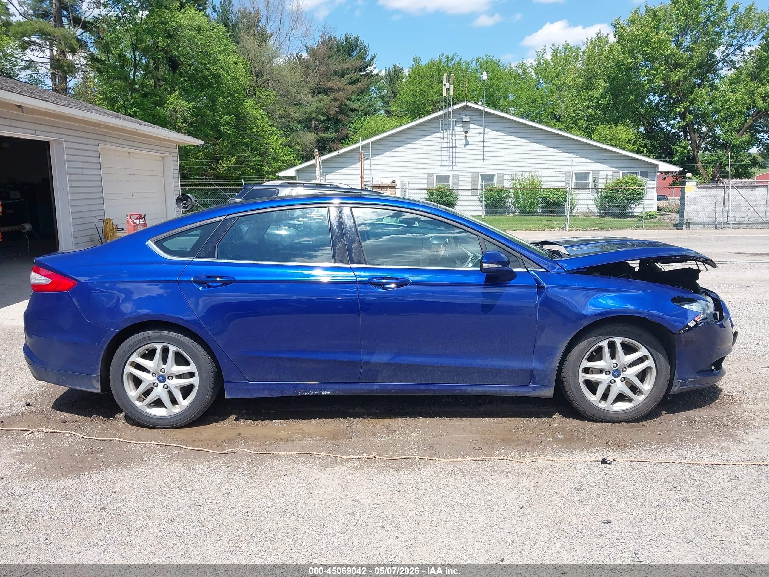 2015 Ford Fusion Se Синий vin: 3FA6P0H77FR230737