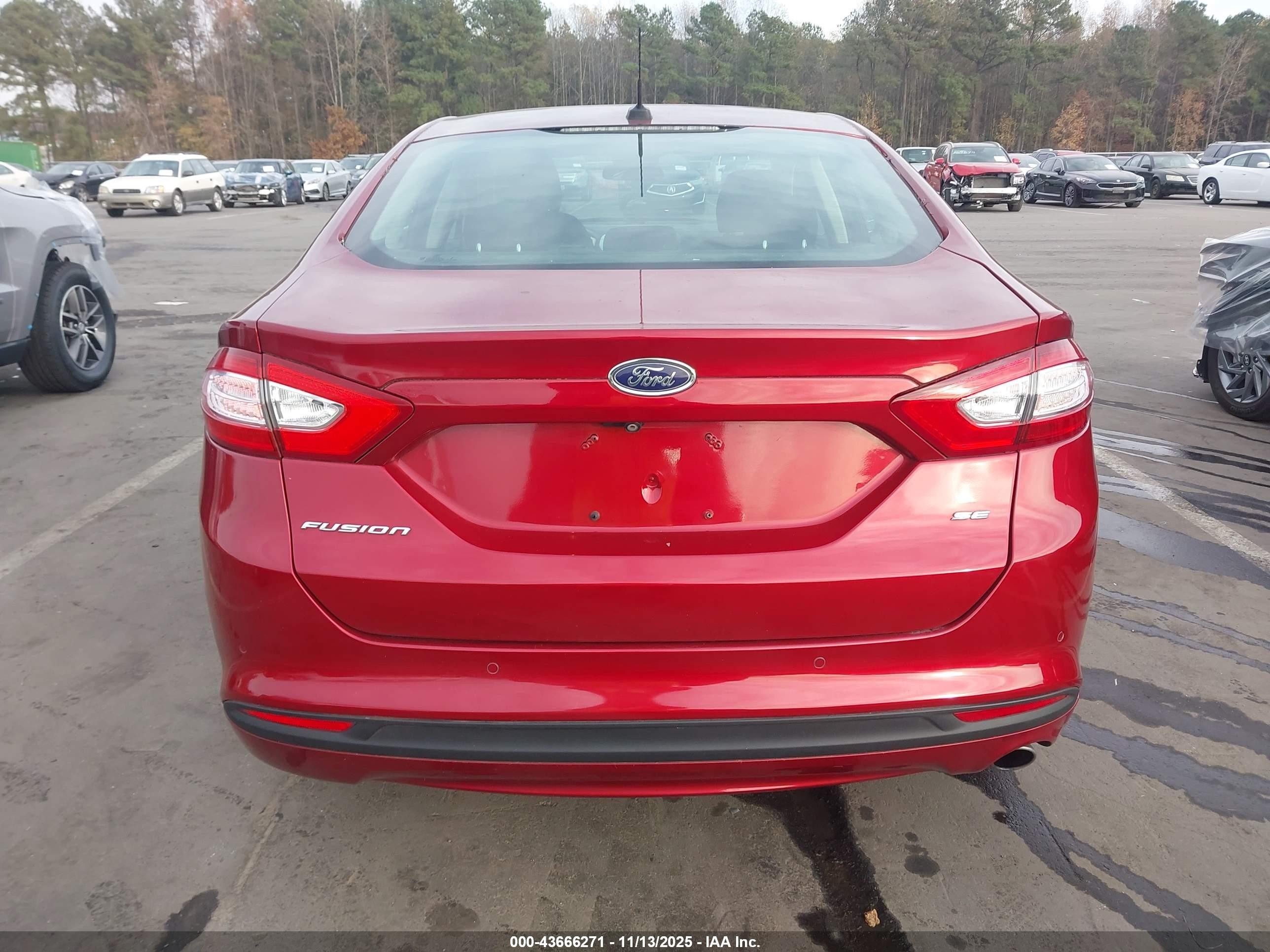 2015 Ford Fusion Se Red vin: 3FA6P0H77FR231225
