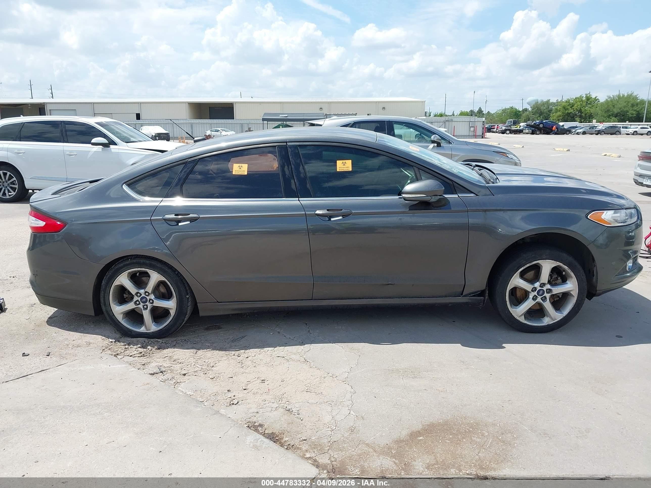 2015 Ford Fusion Se Серый vin: 3FA6P0H77FR263639