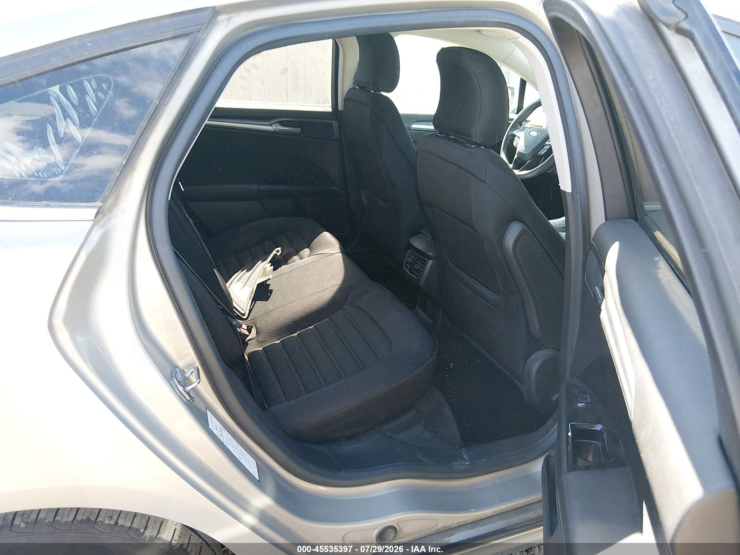 2015 Ford Fusion Se Silver vin: 3FA6P0H77FR269666